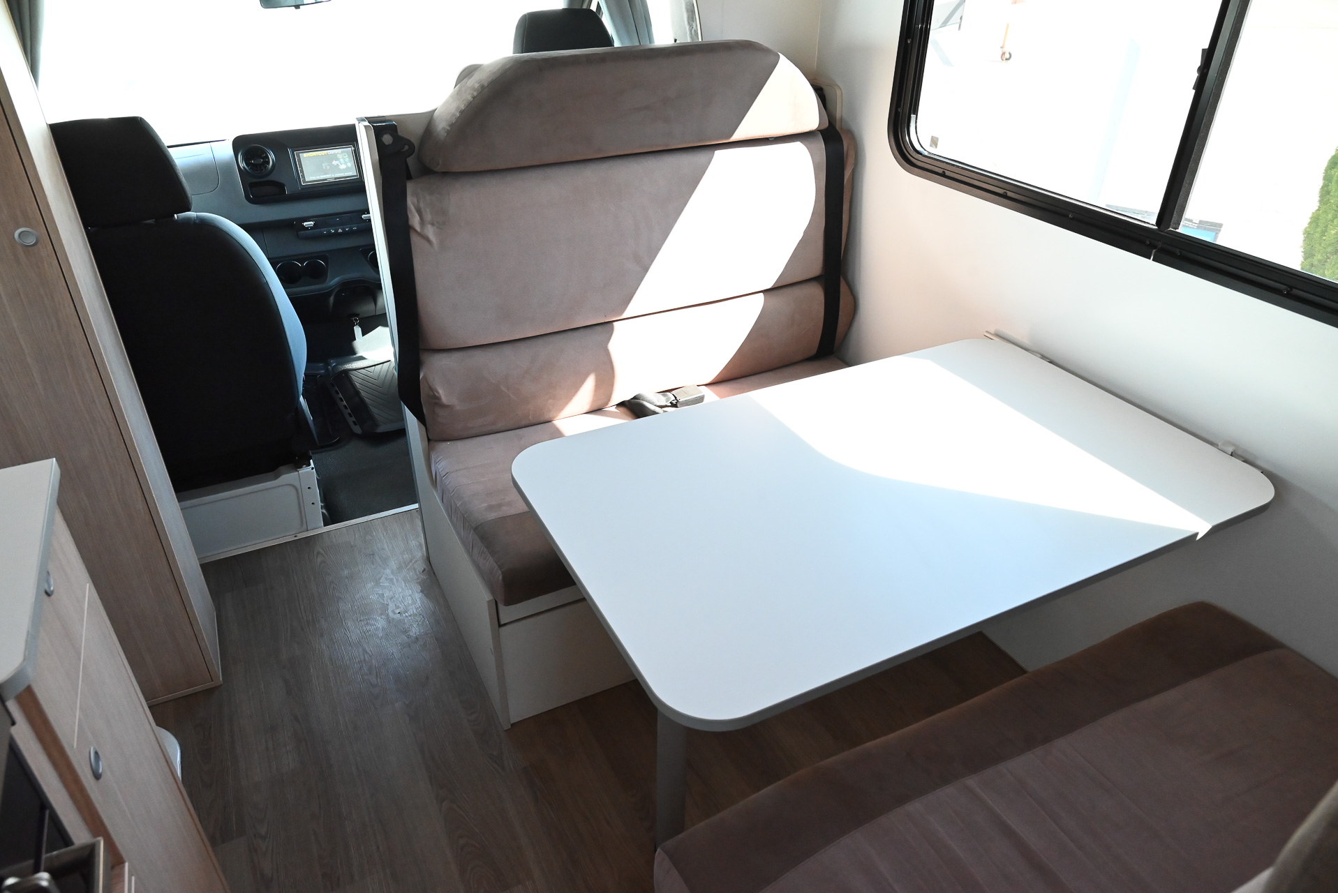 Carousel Popup Thumnails 17 - 2019 Kea River M721 Mercedes 6 Berth