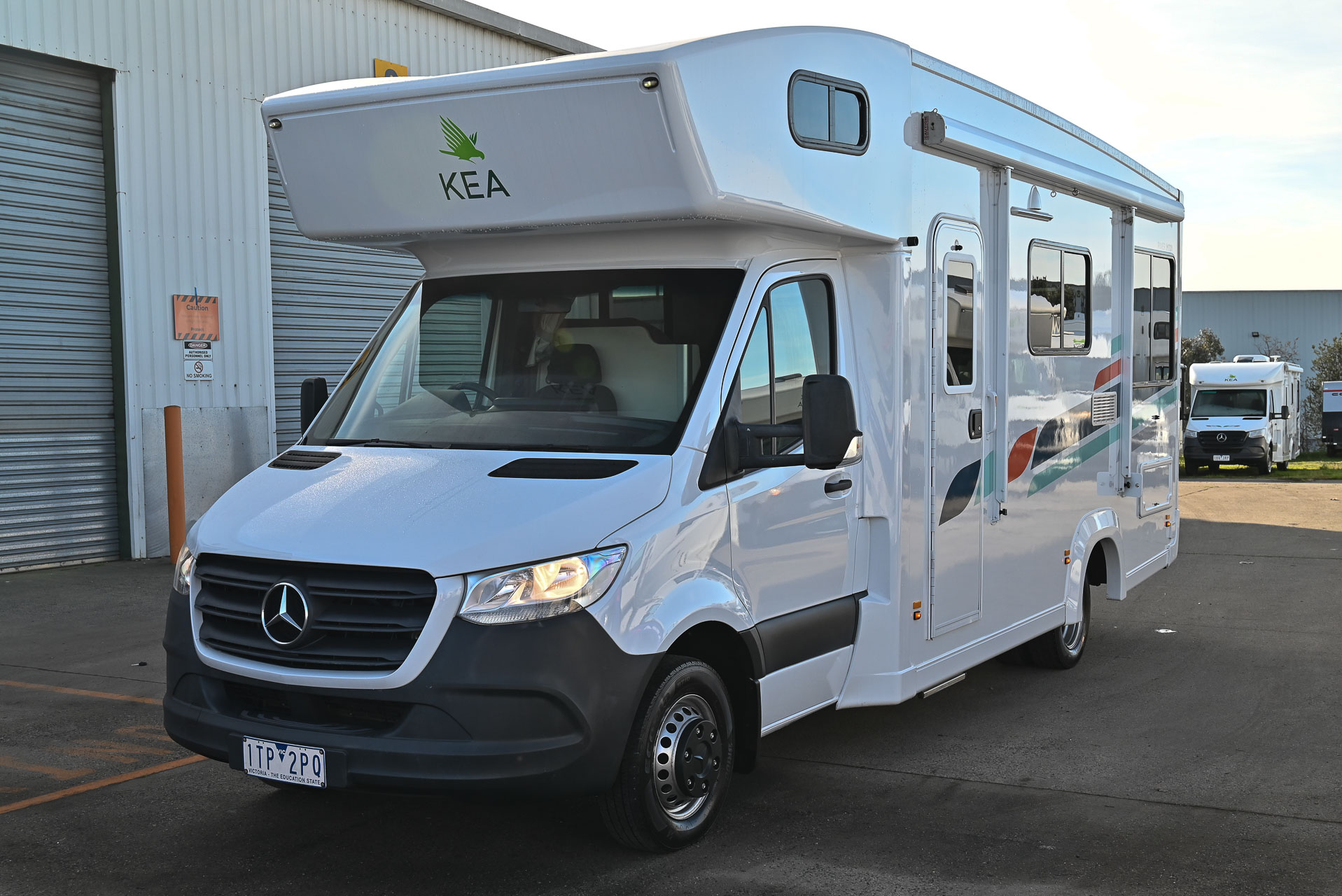 Carousel Popup Main - 2021 Kea River M721 Mercedes 6 Berth