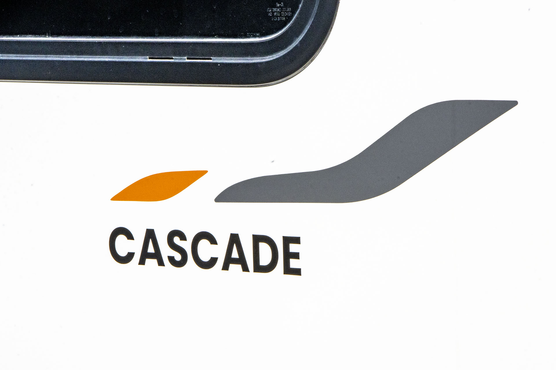 Carousel Popup Thumnails 10 - 2021 Windsor Cascade M670 Mercedes 4 Berth