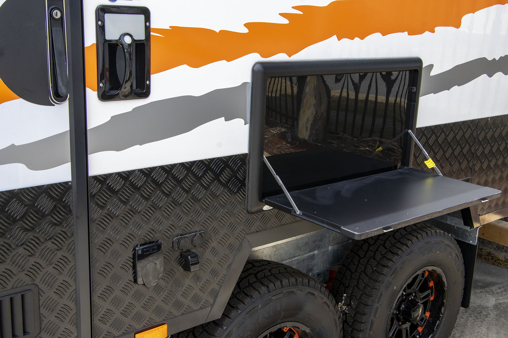 Carousel Popup Thumnails 20 - 2025 Windsor Wild Semi Off Road 196MD
