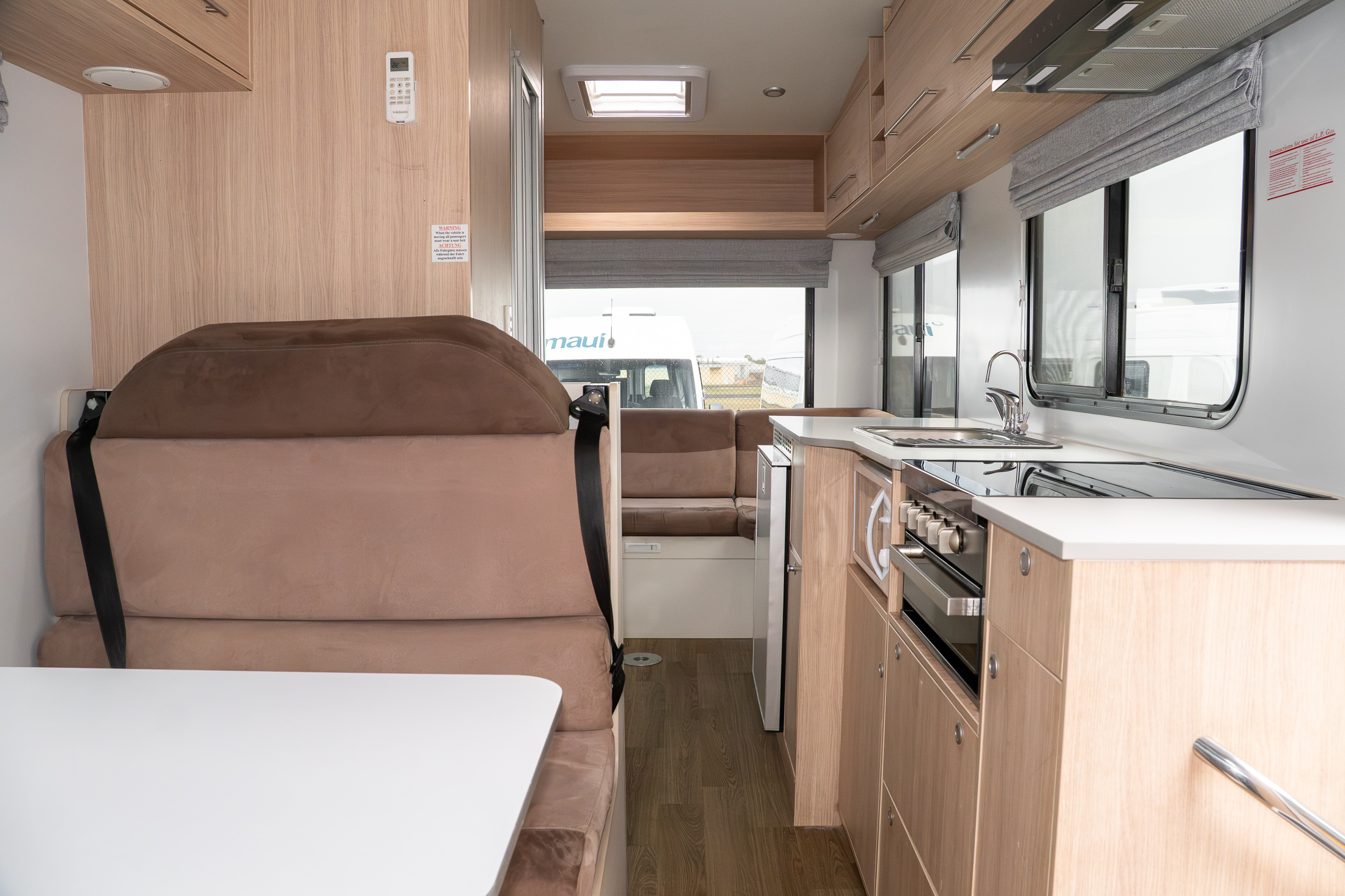 Carousel Popup Thumnails 25 - 2019 Kea River M721 Mercedes 6 Berth