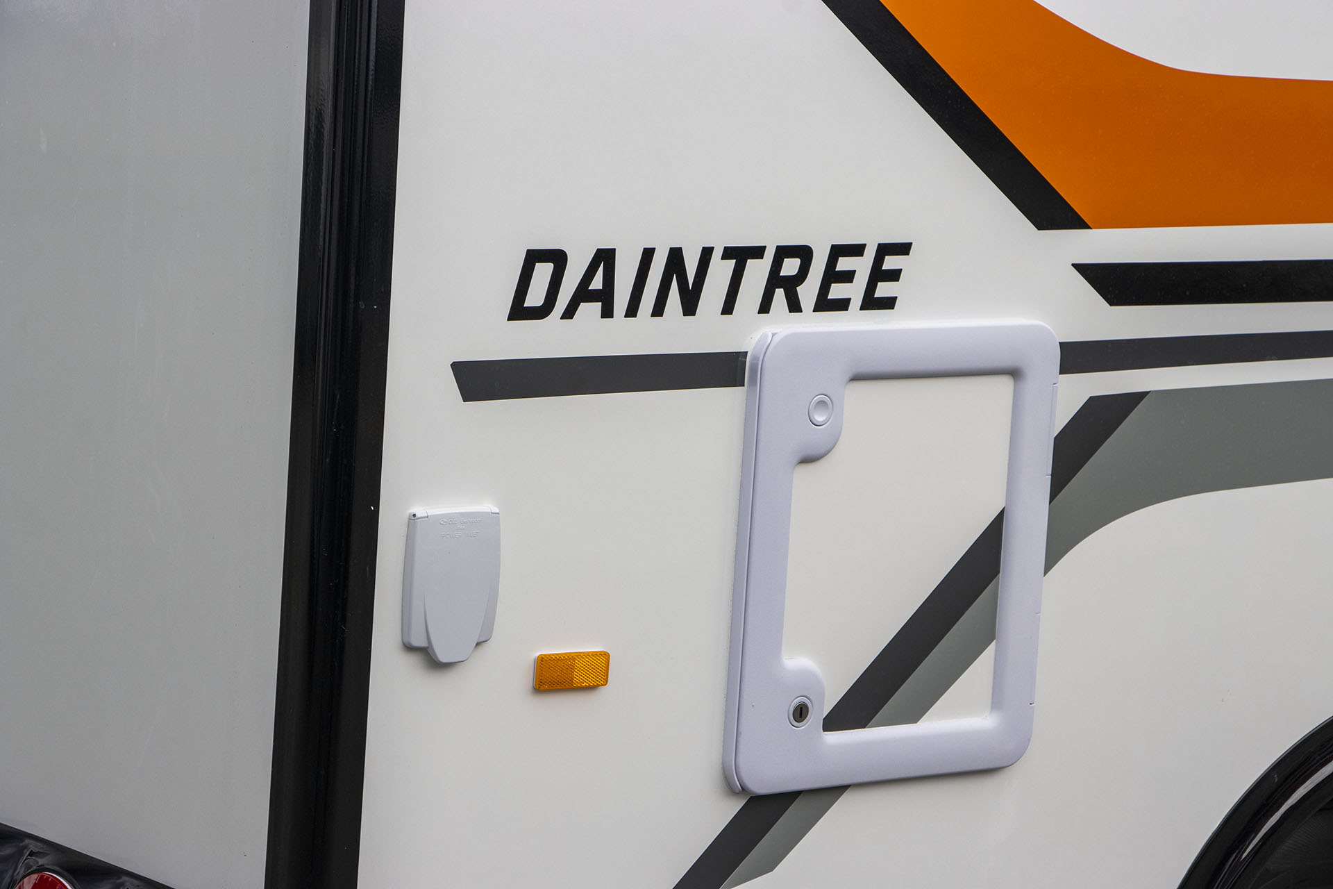 Carousel Popup Thumnails 12 - 2024 Windsor Daintree Renault 2 Berth