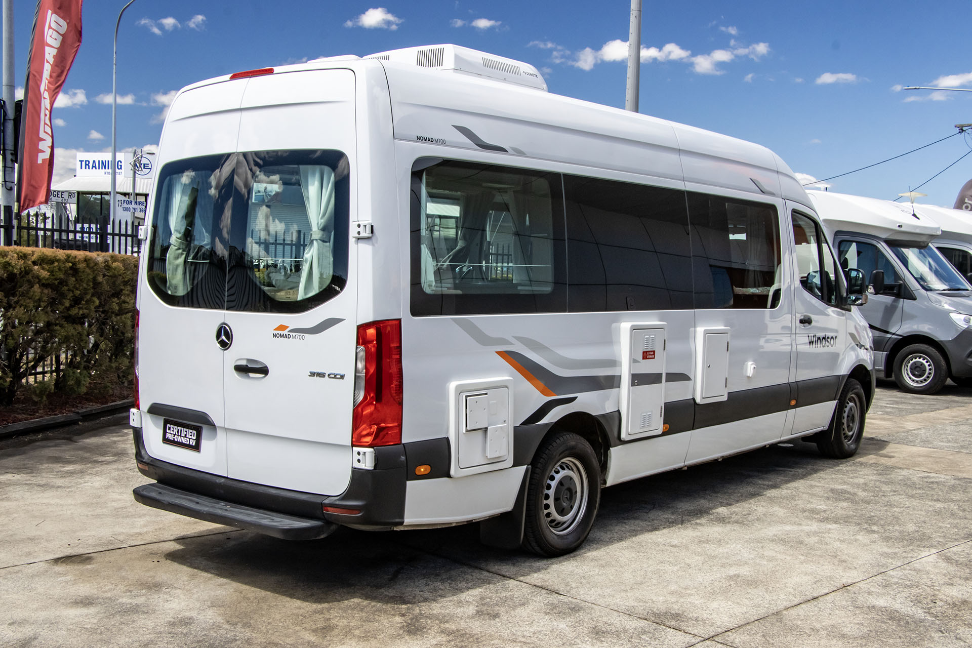 Carousel Popup Thumnails 9 - 2021 Windsor Nomad M700 Mercedes 3 Berth