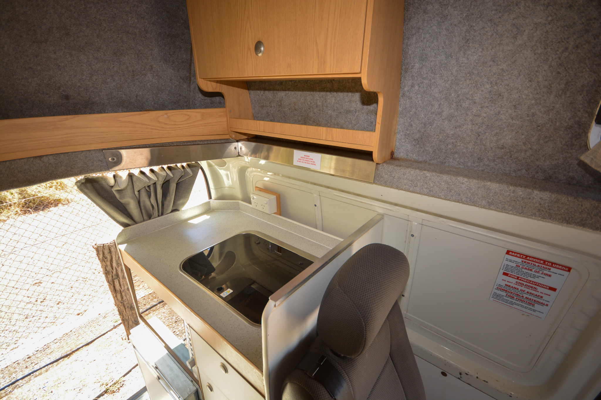 Carousel Popup Thumnails 20 - 2017 Talvor Endeavour Toyota HiAce 4 Berth