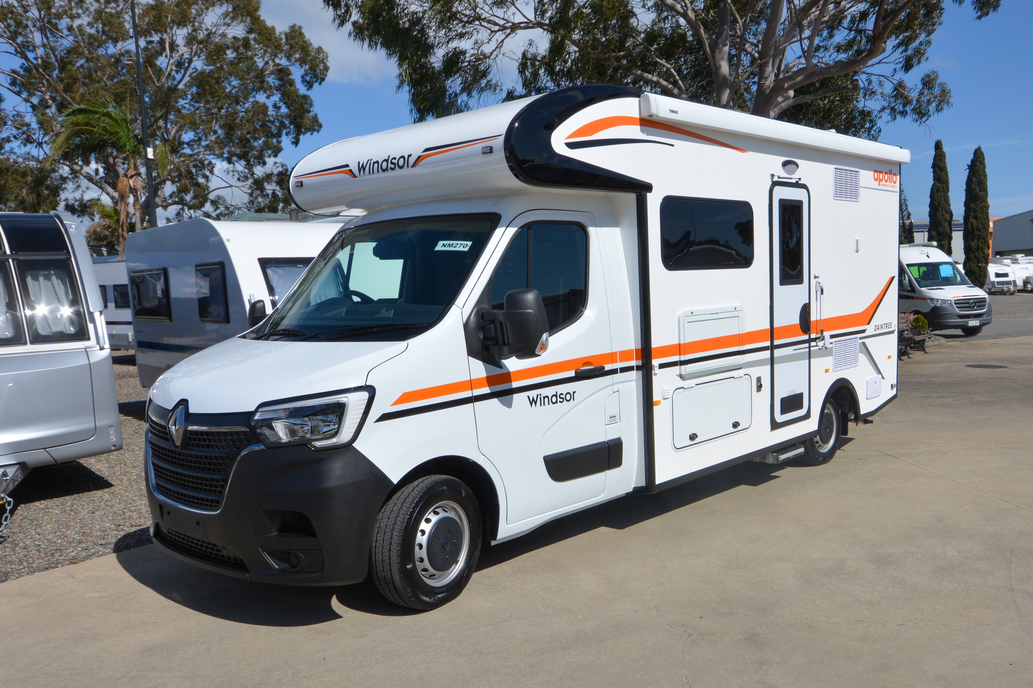 Carousel Popup Main - 2024 Windsor Daintree Renault 2 Berth