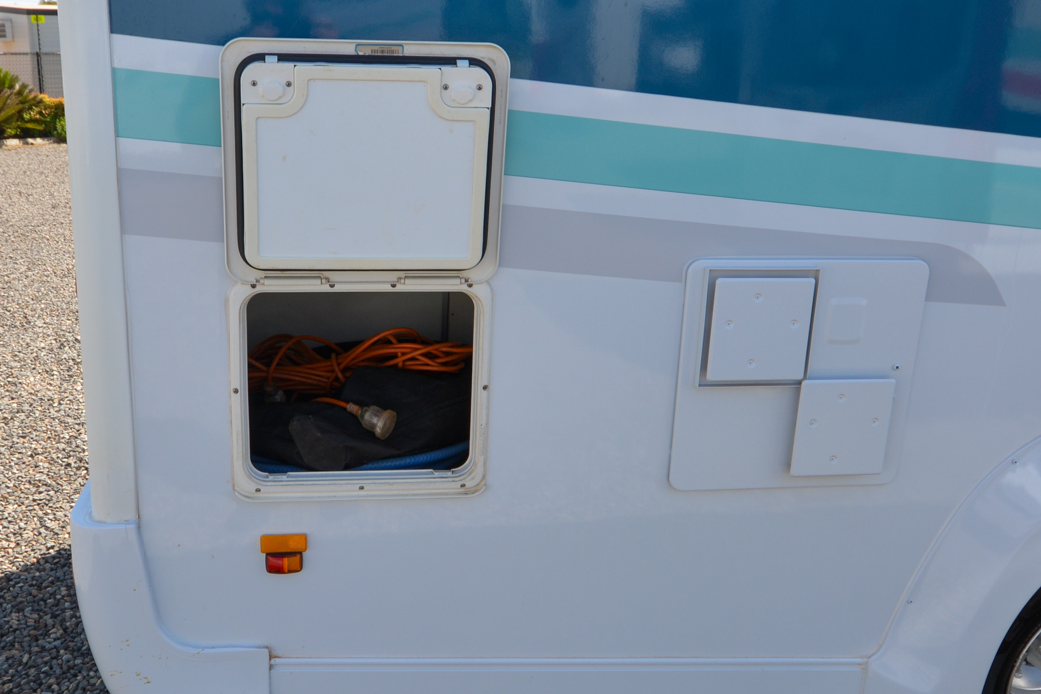Carousel Popup Thumnails 14 - 2021 Kea River M721 Mercedes 6 Berth