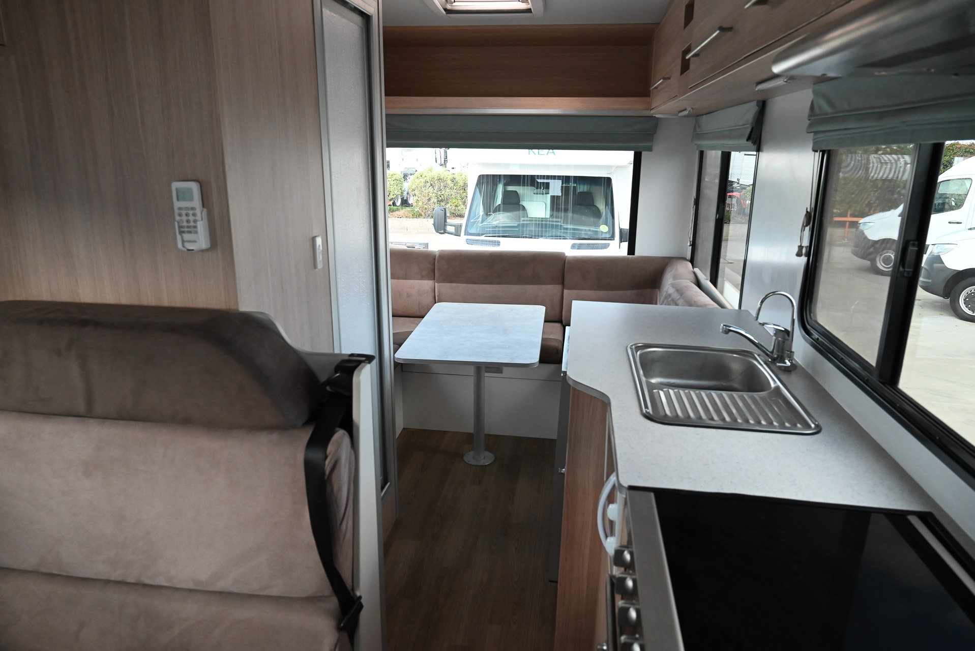 Carousel Popup Thumnails 21 - 2020 Kea River M721 Mercedes 6 Berth
