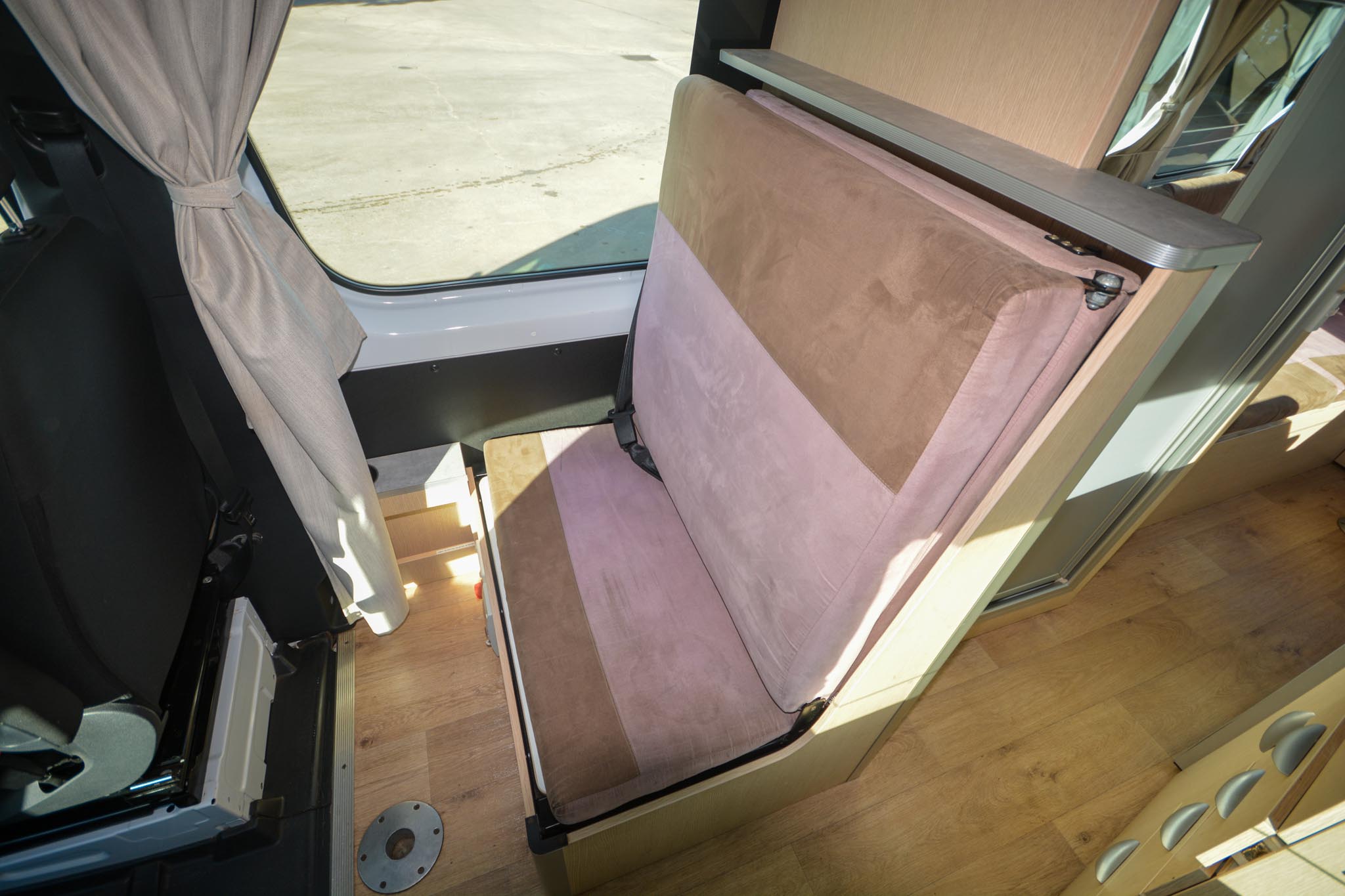 Carousel Popup Thumnails 23 - 2022 Kea Nomad M700 Mercedes 3 Berth