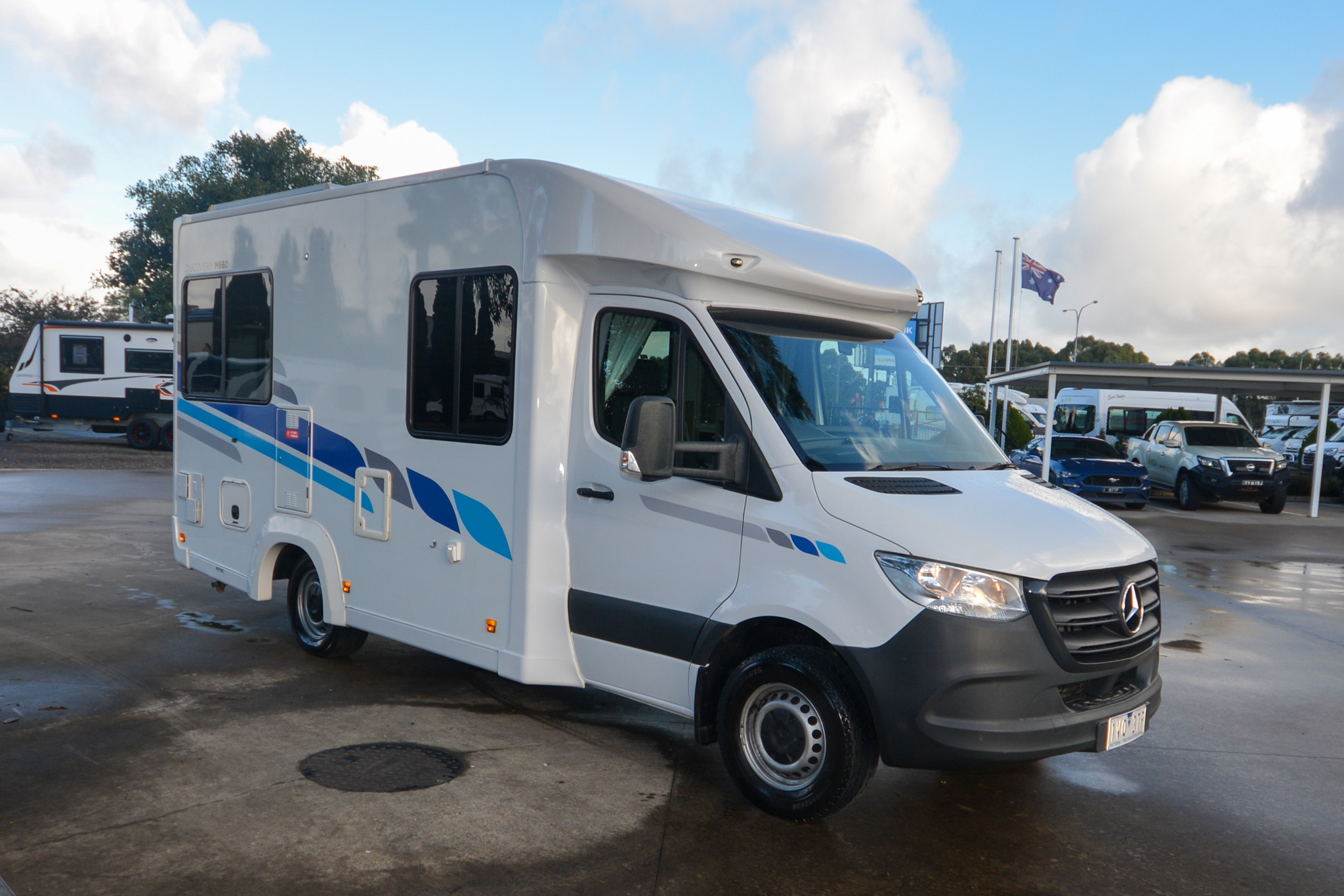 Carousel Popup Thumnails 3 - 2021 Kea Discovery M660 Mercedes 4 Berth