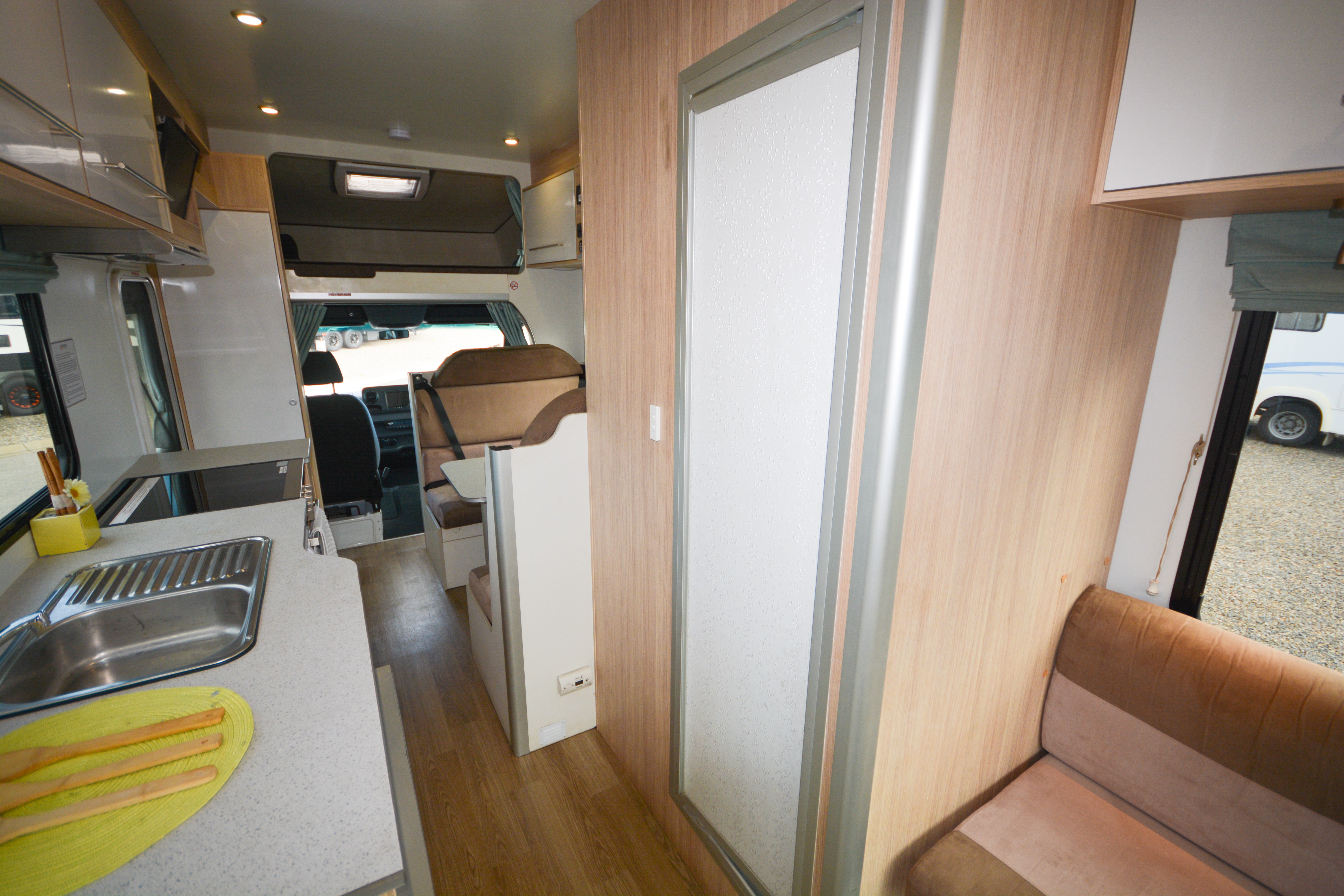 Carousel Popup Thumnails 24 - 2021 Kea River M721 Mercedes 6 Berth