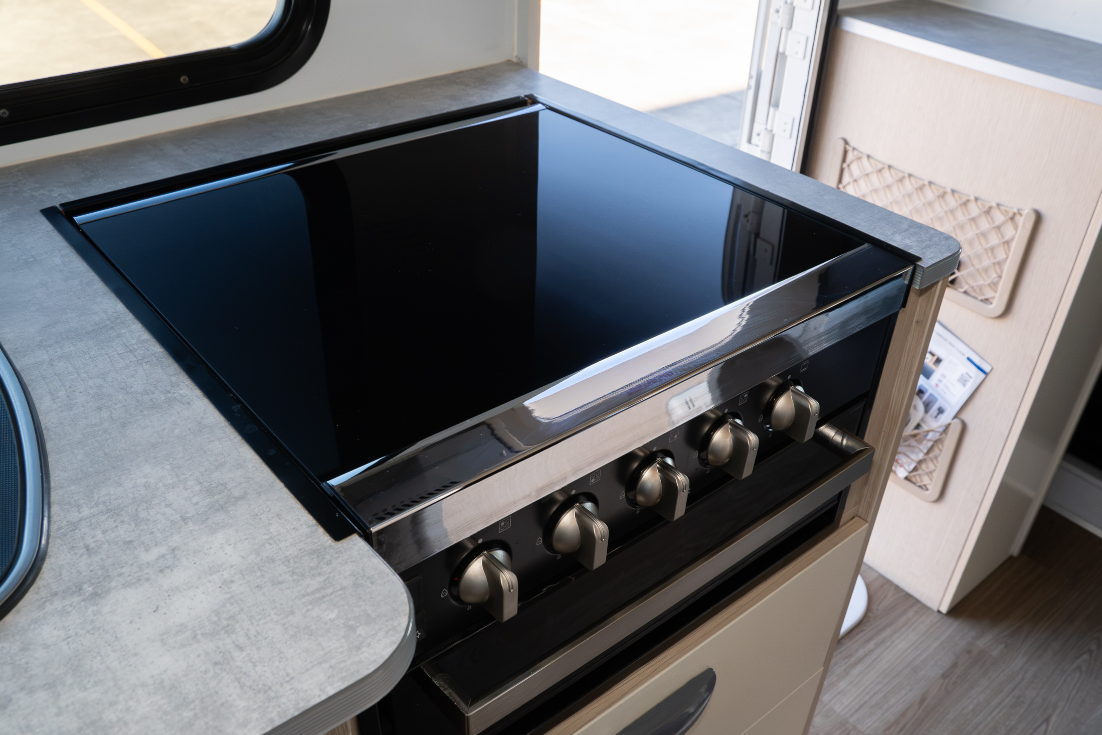 Carousel Popup Thumnails 26 - 2021 Kea Discovery M660 Mercedes 4 Berth