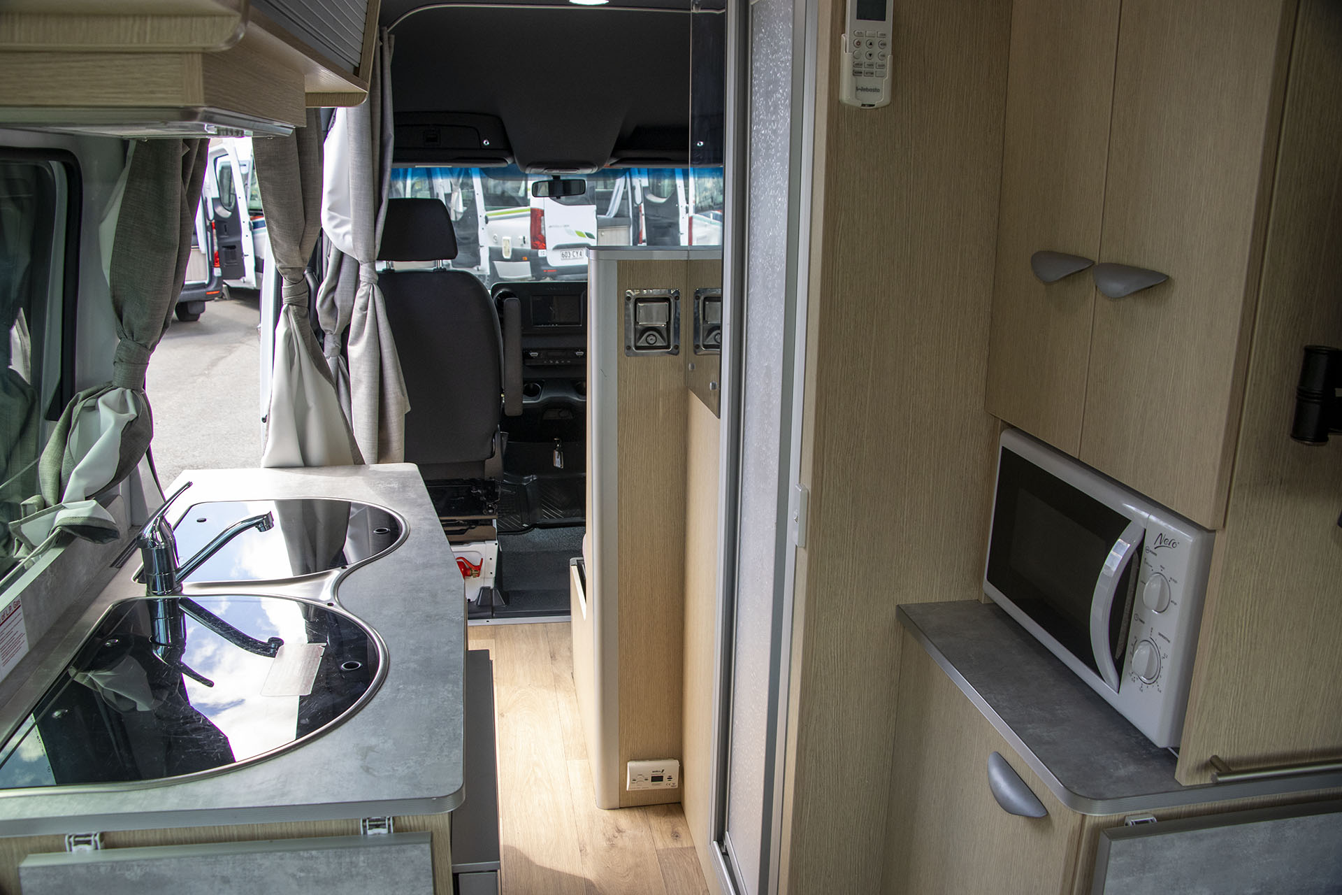 Carousel Popup Thumnails 14 - 2021 Kea Nomad M700 Mercedes 3 Berth