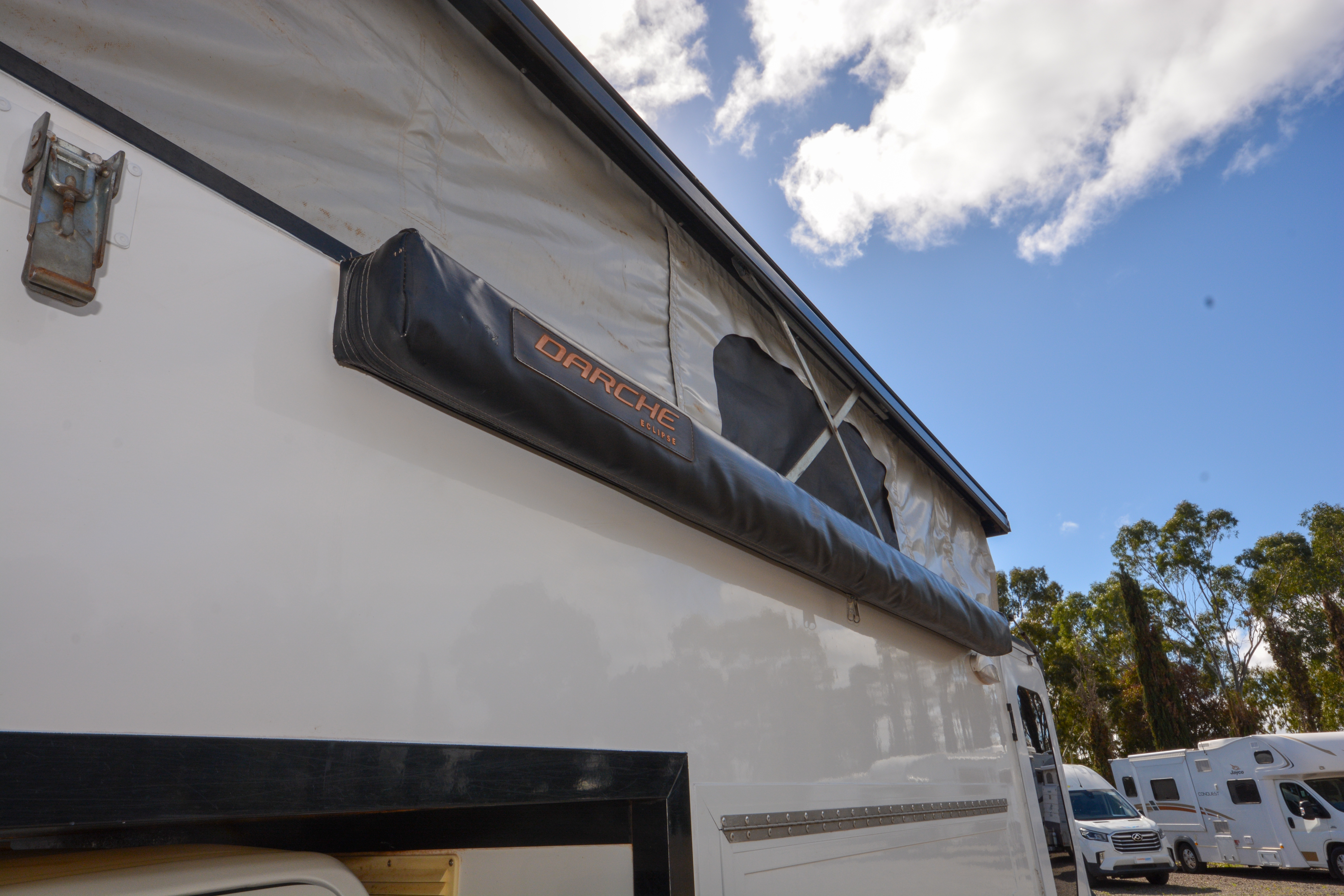 Carousel Popup Thumnails 19 - 2022 Talvor Adventure Camper Toyota 2 Berth
