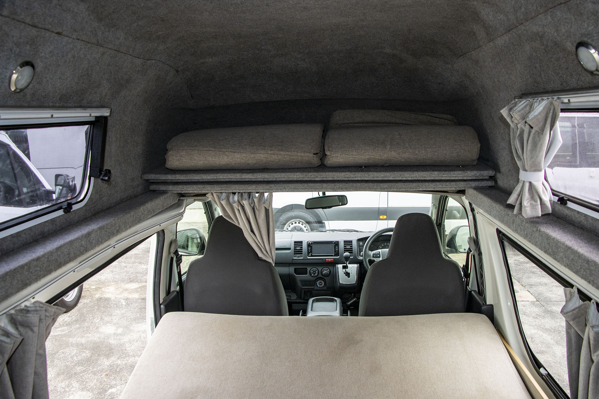 Carousel Popup Thumnails 18 - 2018 Kea HiTop T490 Toyota 2 Berth