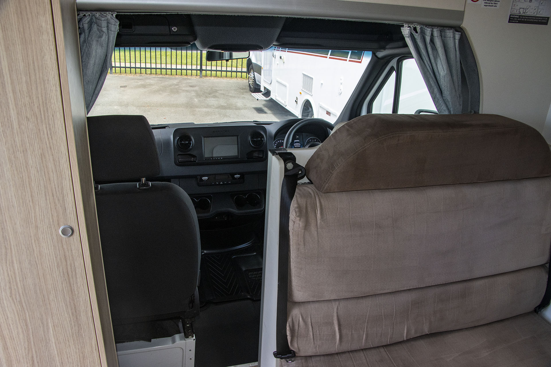 Carousel Popup Thumnails 17 - 2021 Kea River M721 Mercedes 6 Berth