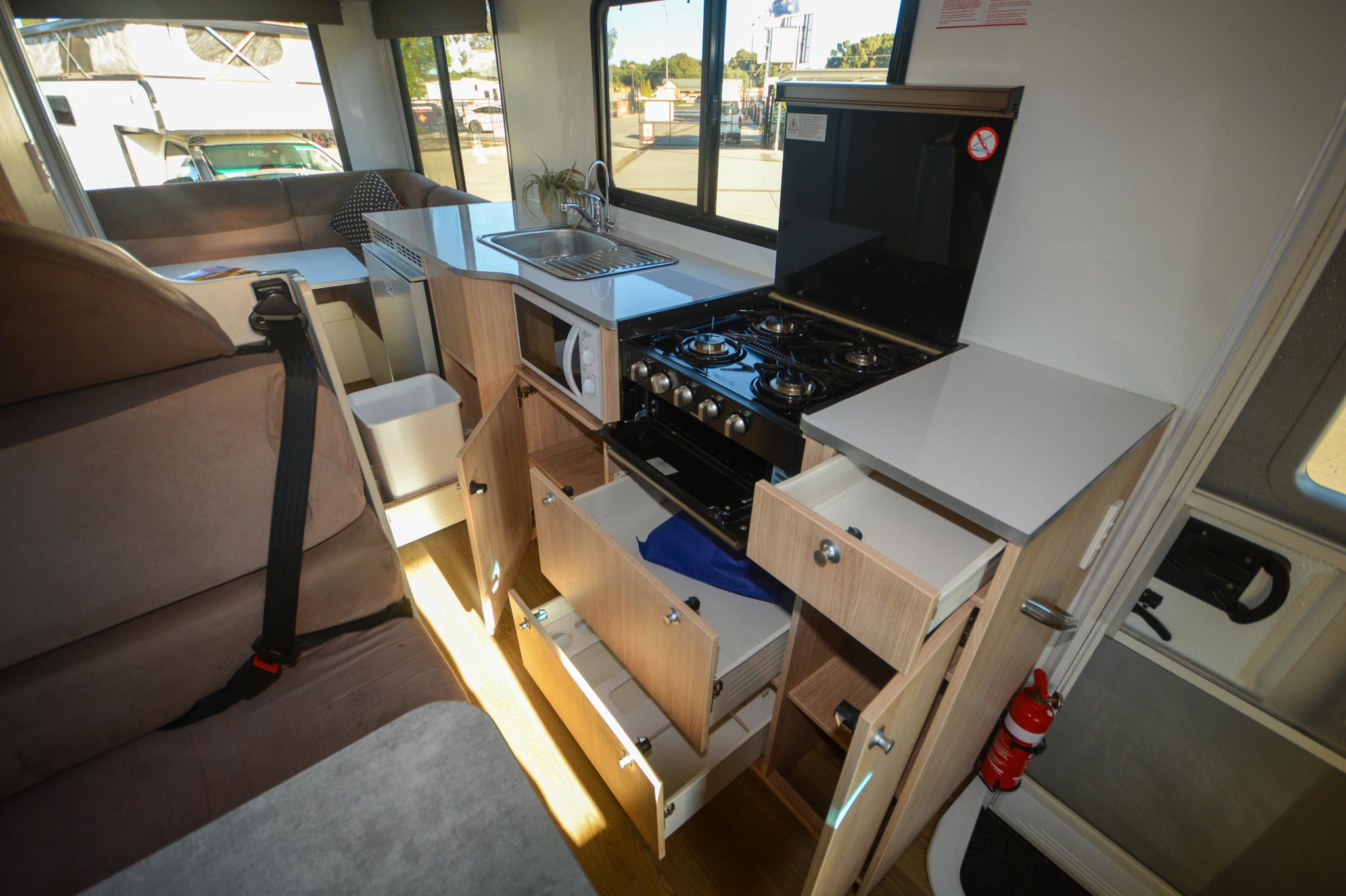 Carousel Popup Thumnails 39 - 2020 Kea River M721 Mercedes 6 Berth