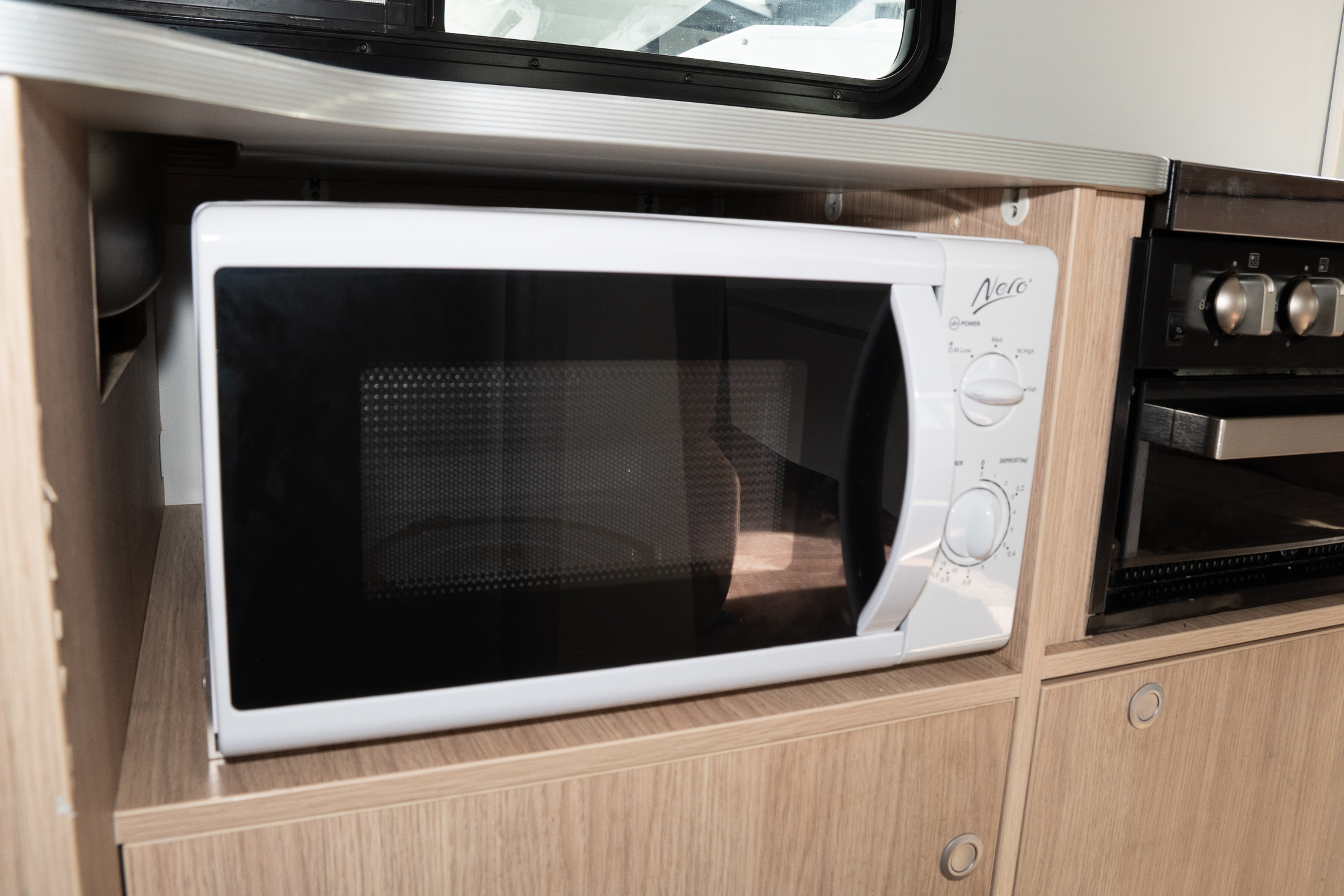 Carousel Popup Thumnails 34 - 2021 Mercedes-Benz River M721 6 Berth