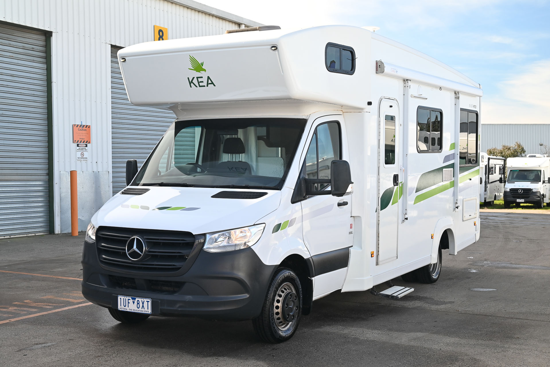 Carousel Popup Main - 2021 Kea River M721 Mercedes 6 Berth