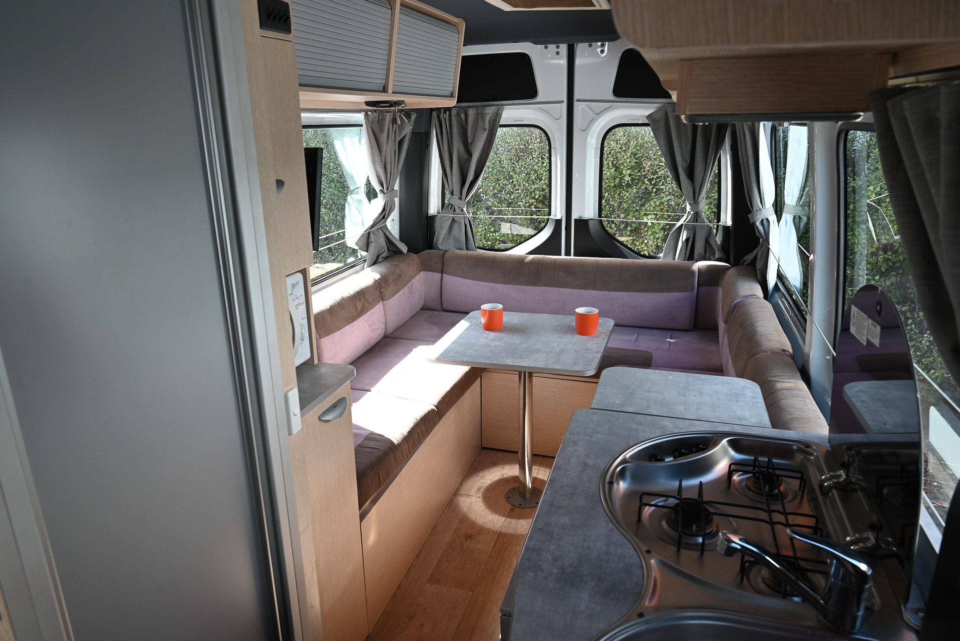 Carousel Popup Thumnails 24 - 2022 Kea Nomad M700 Mercedes 3 Berth