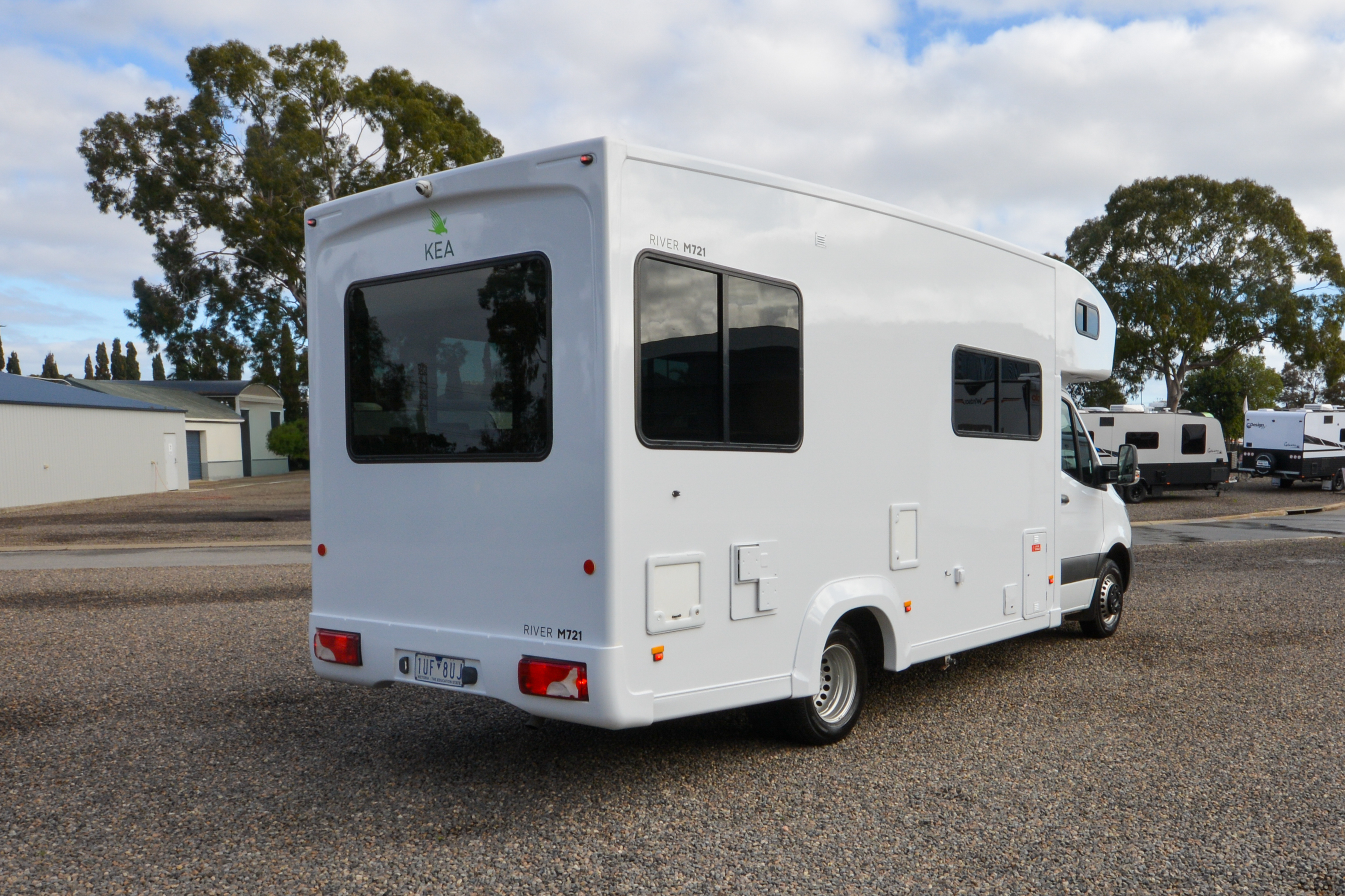 Carousel Popup Thumnails 8 - 2021 Kea River M721 Mercedes 6 Berth
