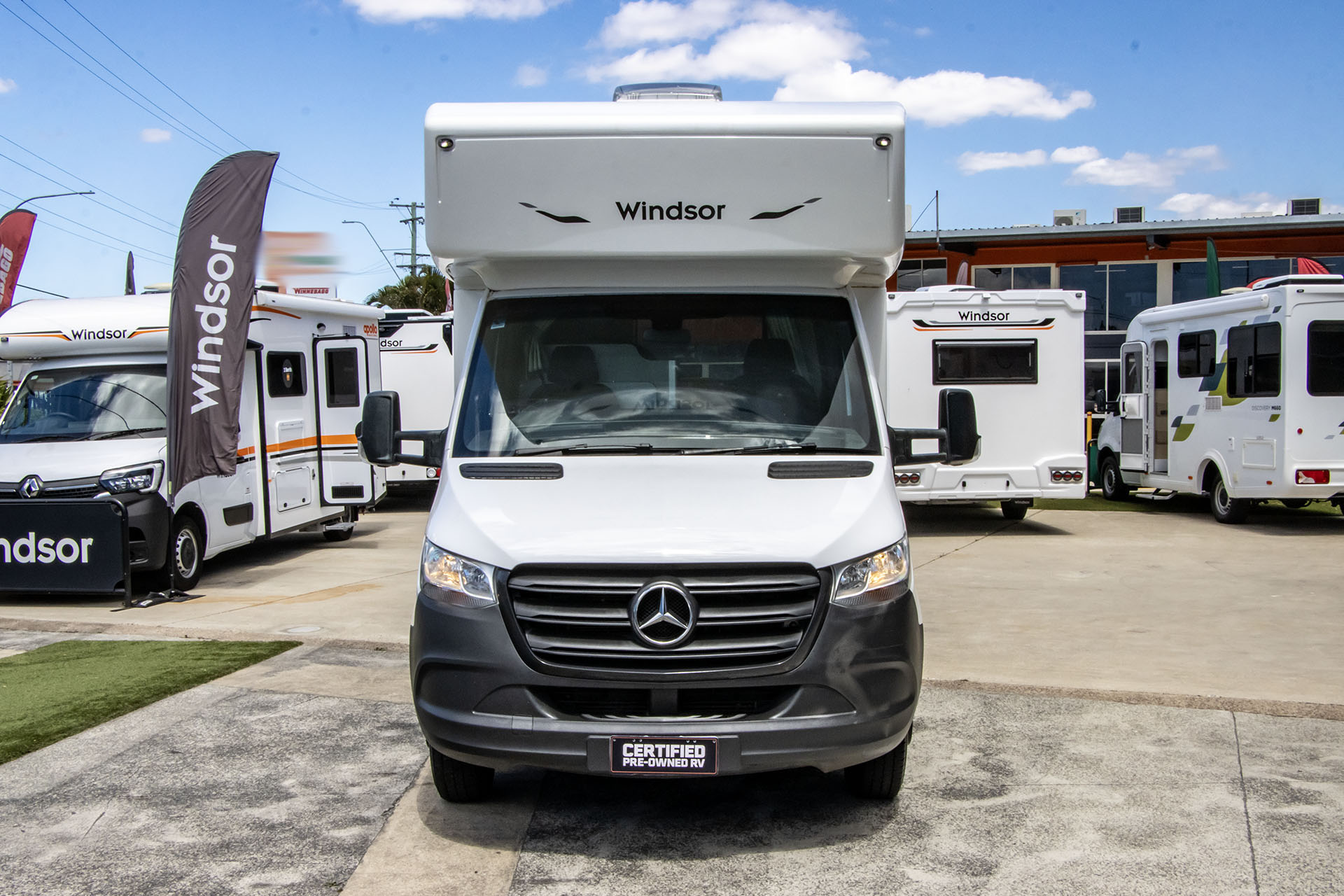 Carousel Popup Thumnails 3 - 2021 Windsor River Platinum M725 6 Berth
