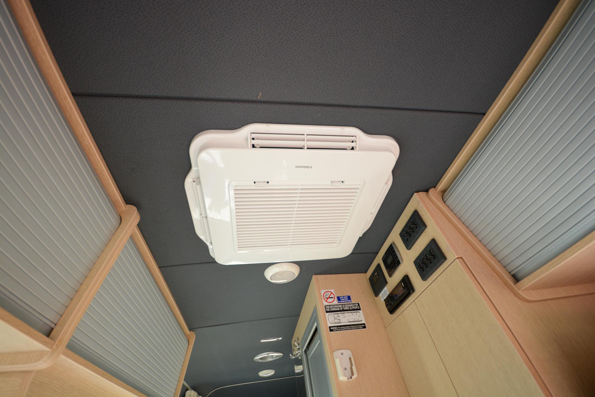 Carousel Popup Thumnails 27 - 2022 Kea Nomad M700 Mercedes 3 Berth