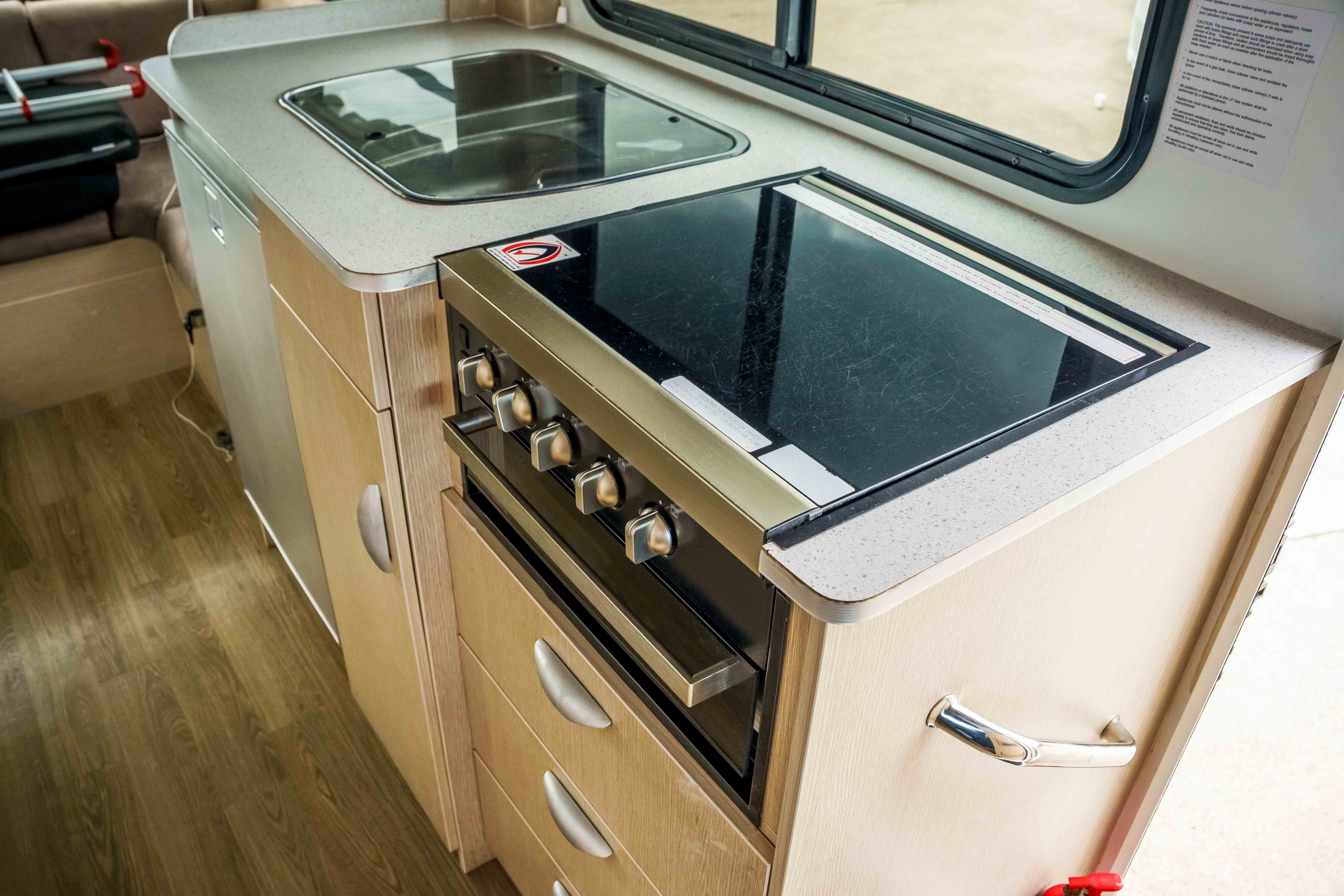 Carousel Popup Thumnails 13 - 2021 Kea Discovery M660 Mercedes 4 Berth