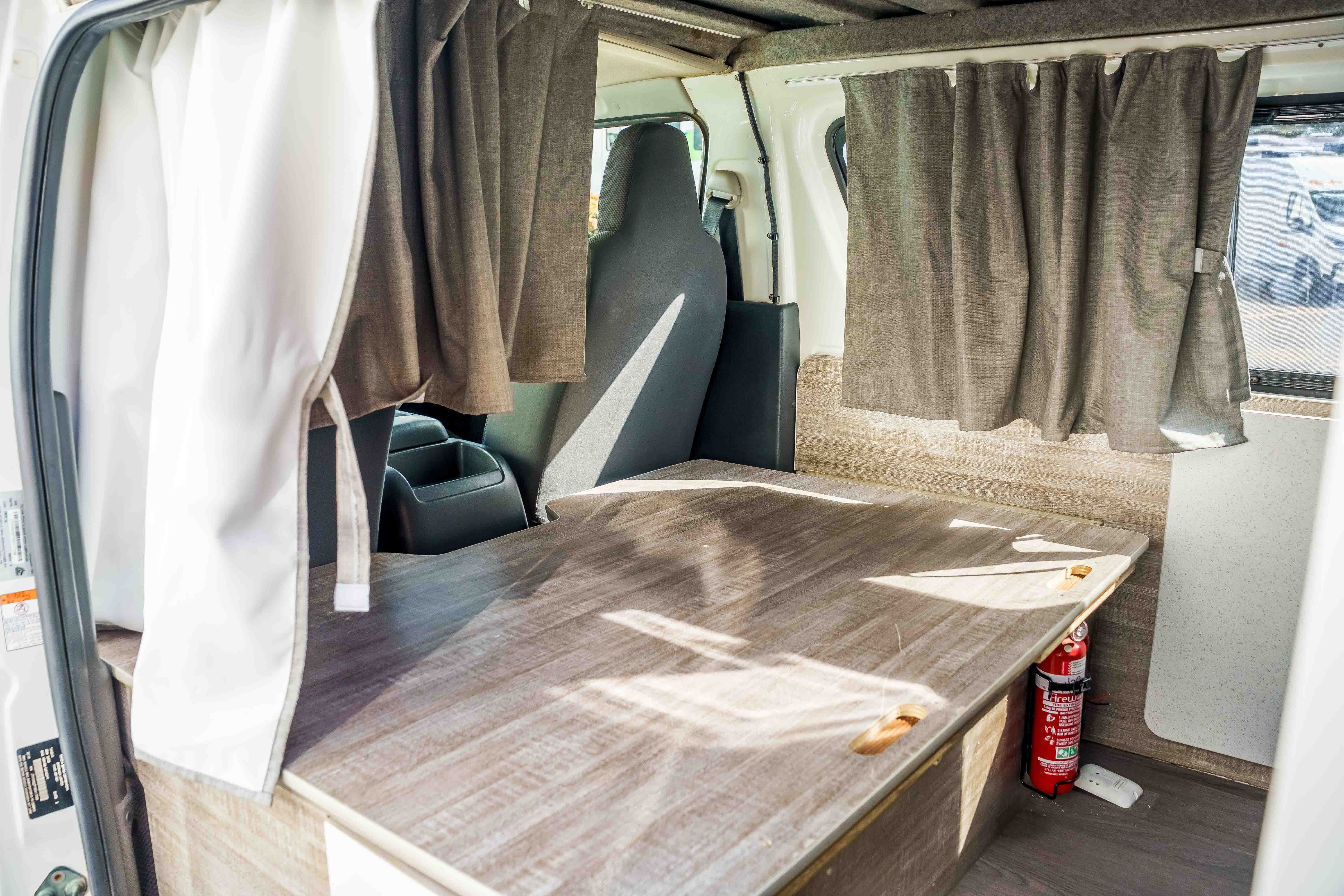 Carousel Popup Thumnails 14 - 2018 Talvor Endeavour Toyota 4 Berth