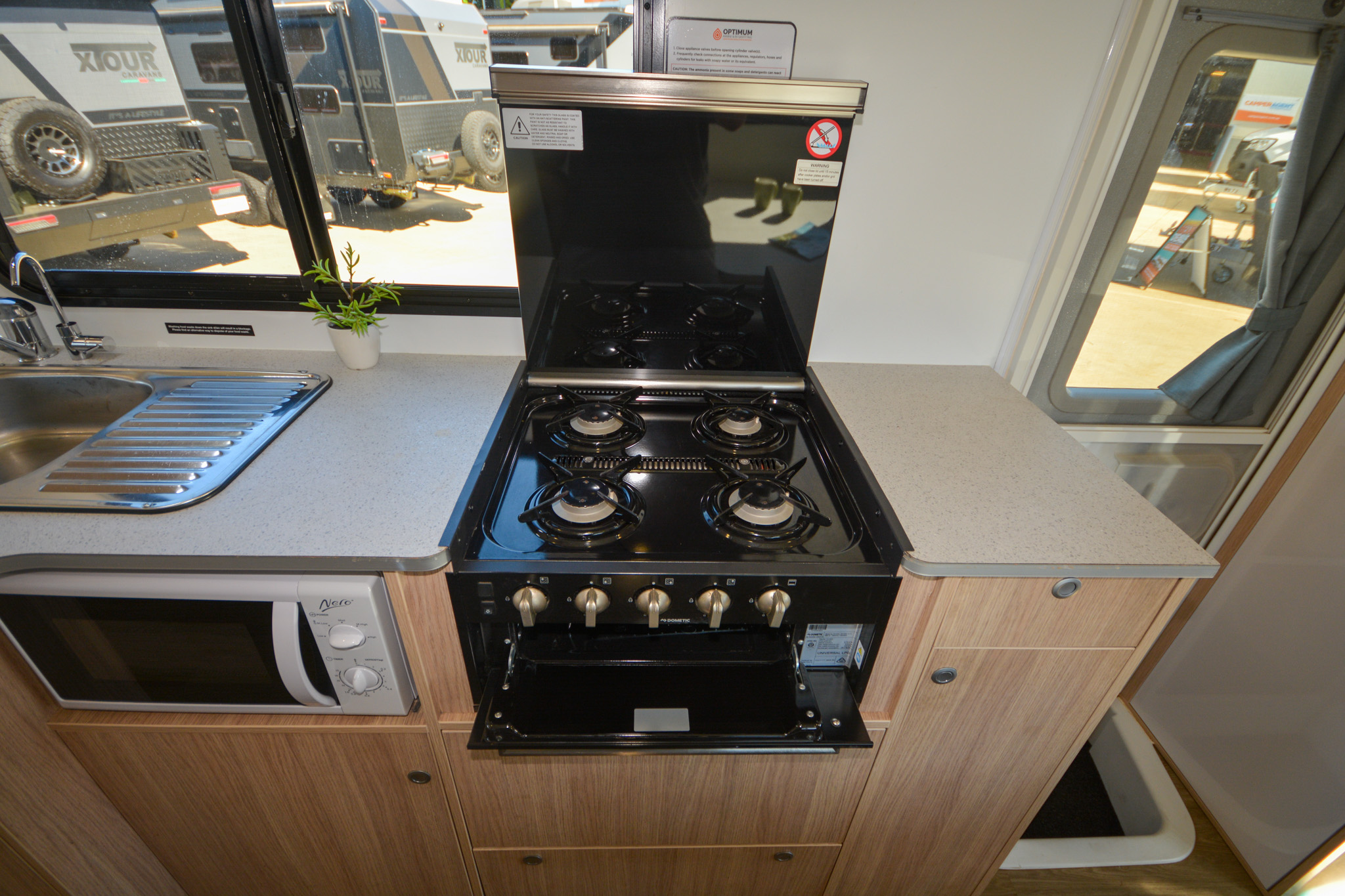 Carousel Popup Thumnails 33 - 2021 Kea River M721 Mercedes 6 Berth