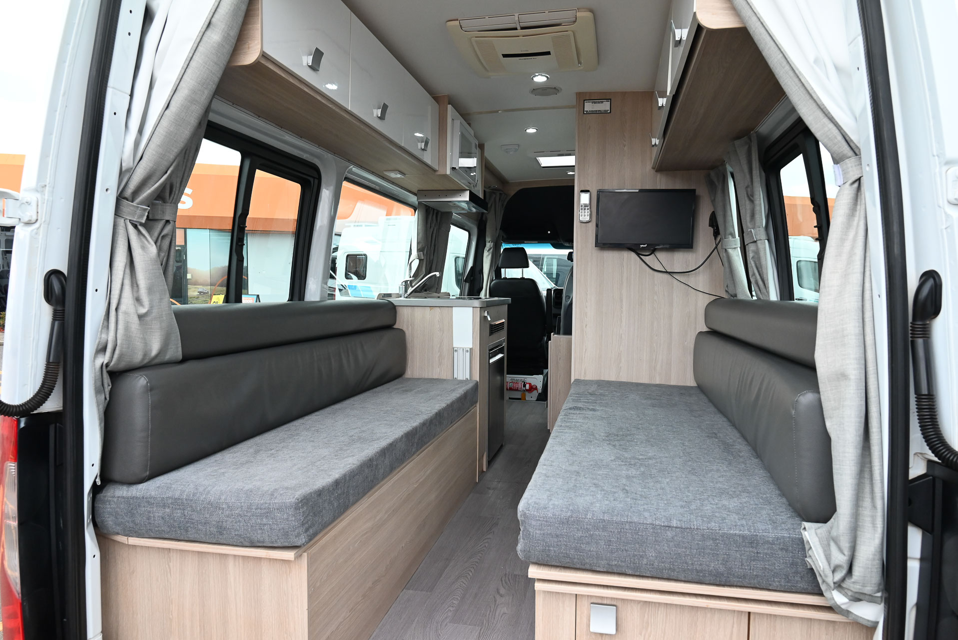Carousel Popup Thumnails 28 - 2021 Talvor Euro Tourer Mercedes 2 Berth