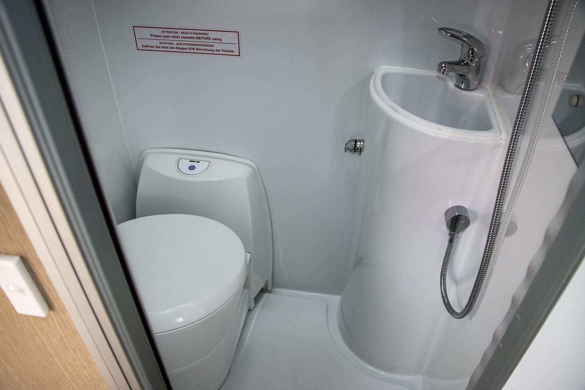 Carousel Popup Thumnails 26 - 2021 Kea Discovery M660 Mercedes 4 Berth