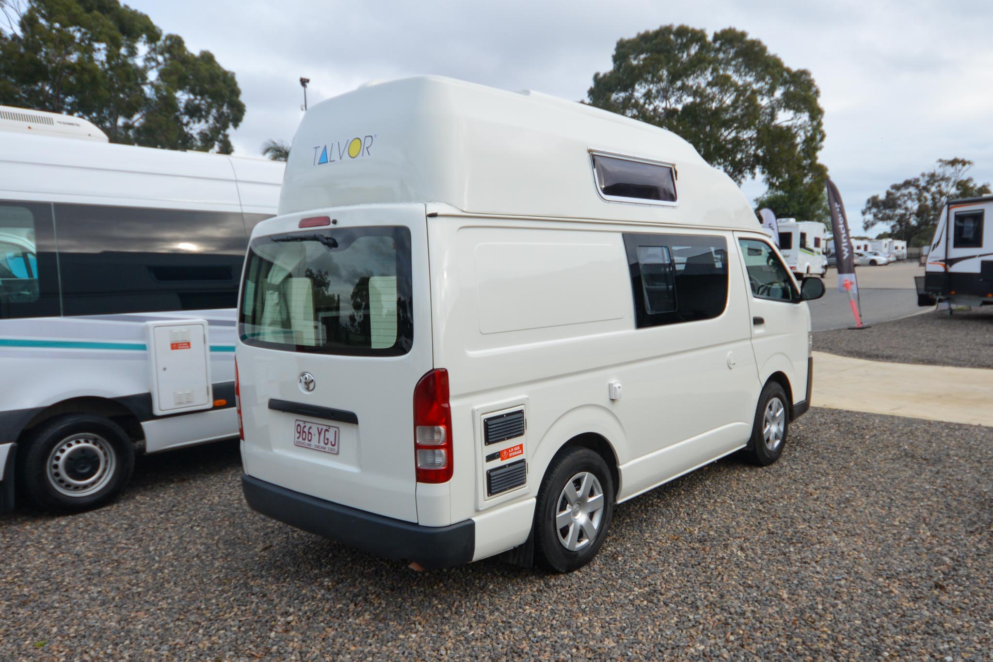Carousel Popup Thumnails 7 - 2018 Talvor Endeavour Toyota HiAce 4 Berth