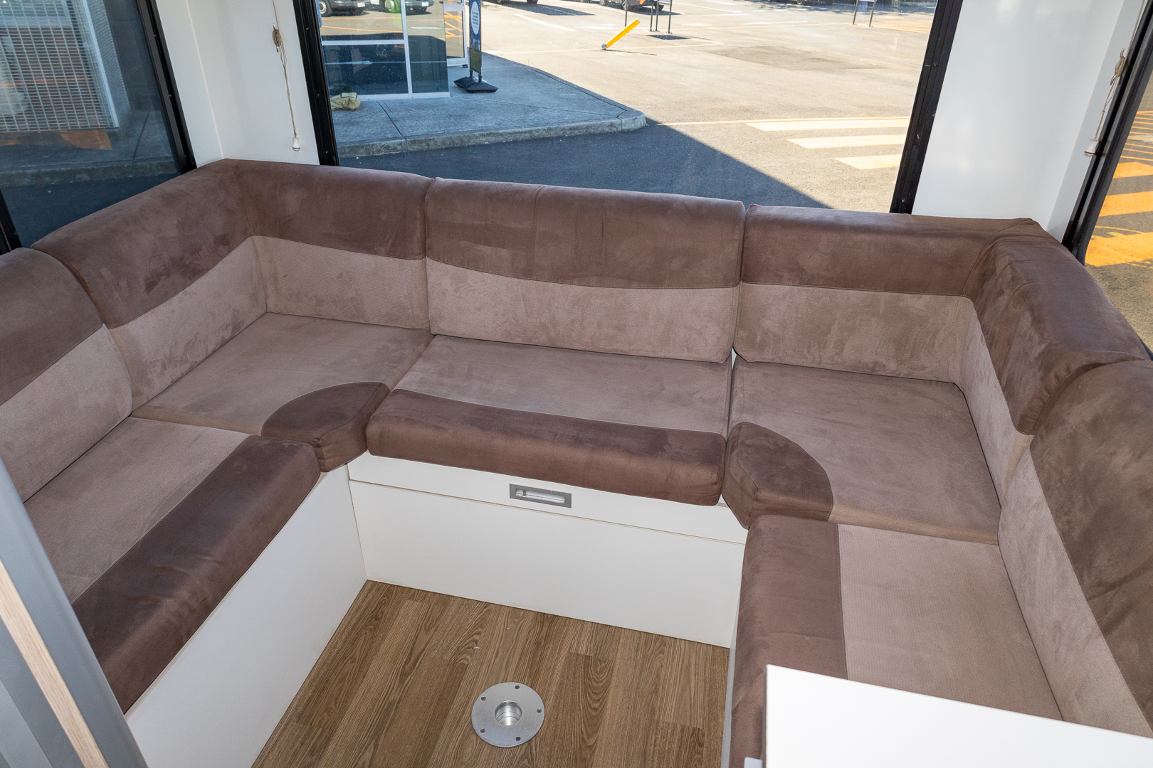 Carousel Popup Thumnails 19 - 2021 Kea River M721 Mercedes 6 Berth