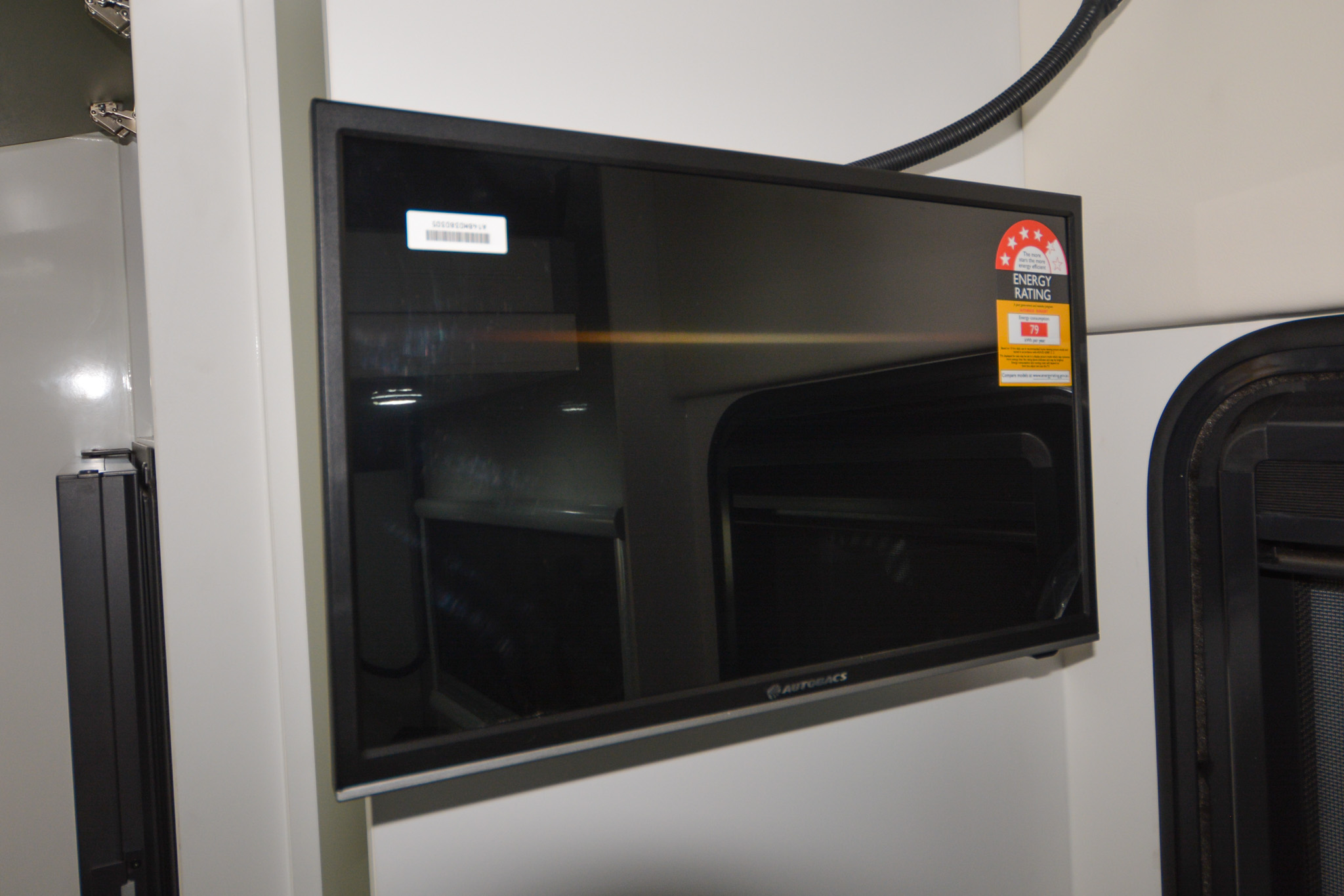Carousel Popup Thumnails 22 - 2024 Windsor Daintree Renault 2 Berth