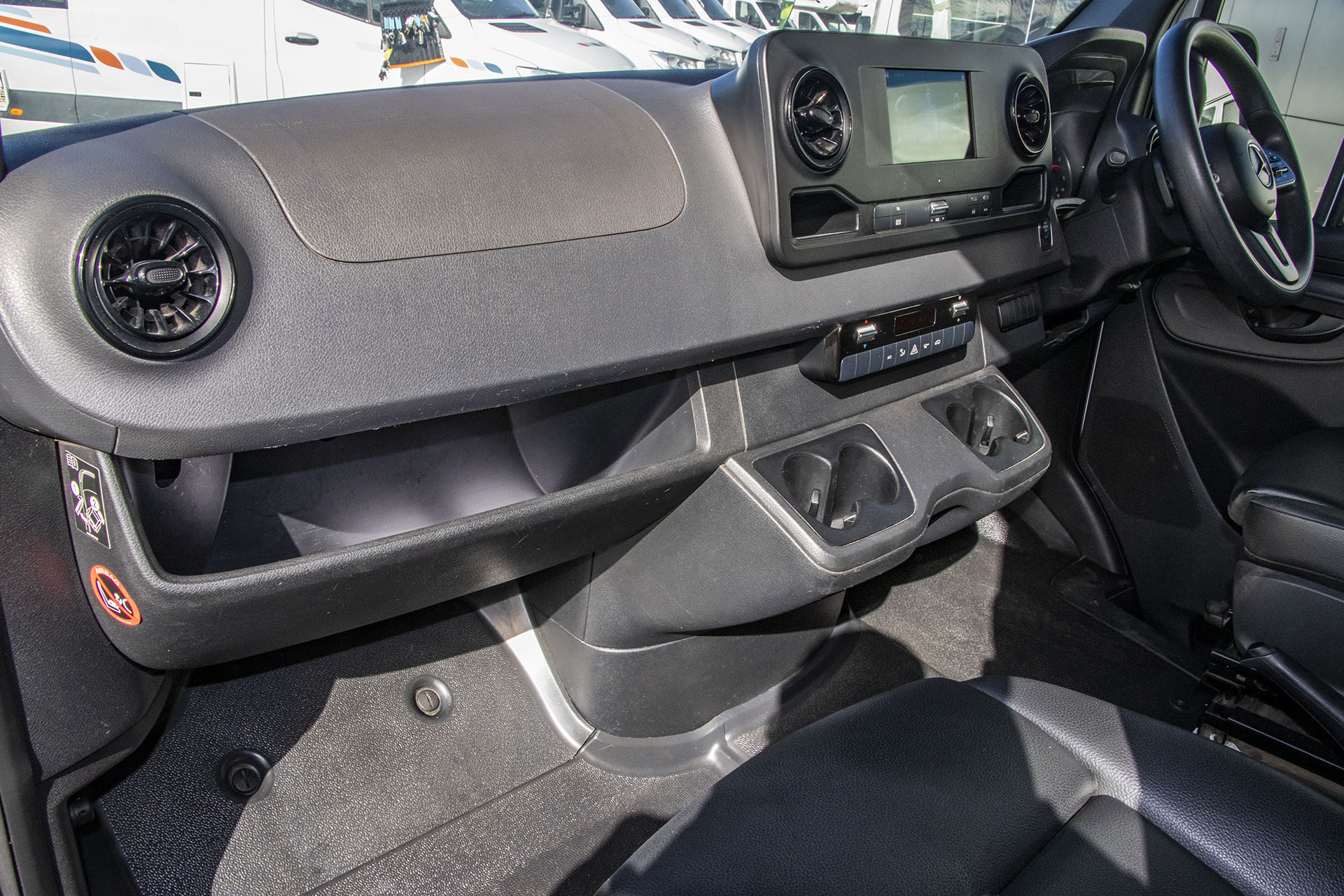 Carousel Popup Thumnails 14 - 2021 Talvor Euro Tourer Mercedes 2 Berth