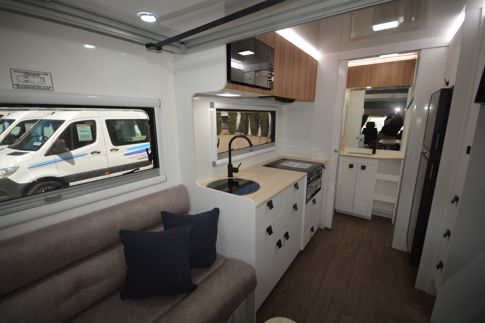 Carousel Popup Thumnails 18 - 2024 Windsor Daintree Renault 2 Berth