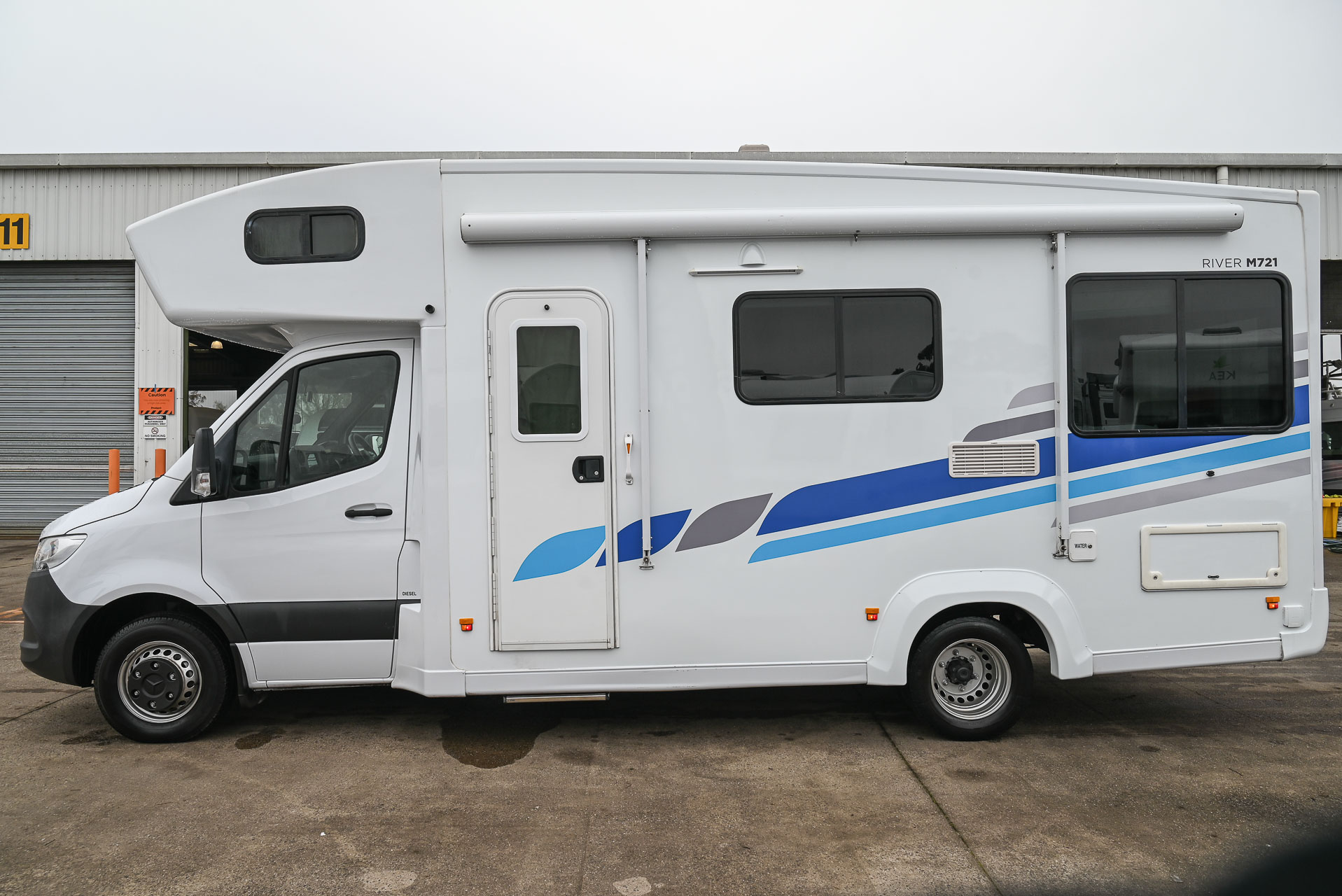 Carousel Popup Thumnails 8 - 2021 Kea River M721 Mercedes 6 Berth
