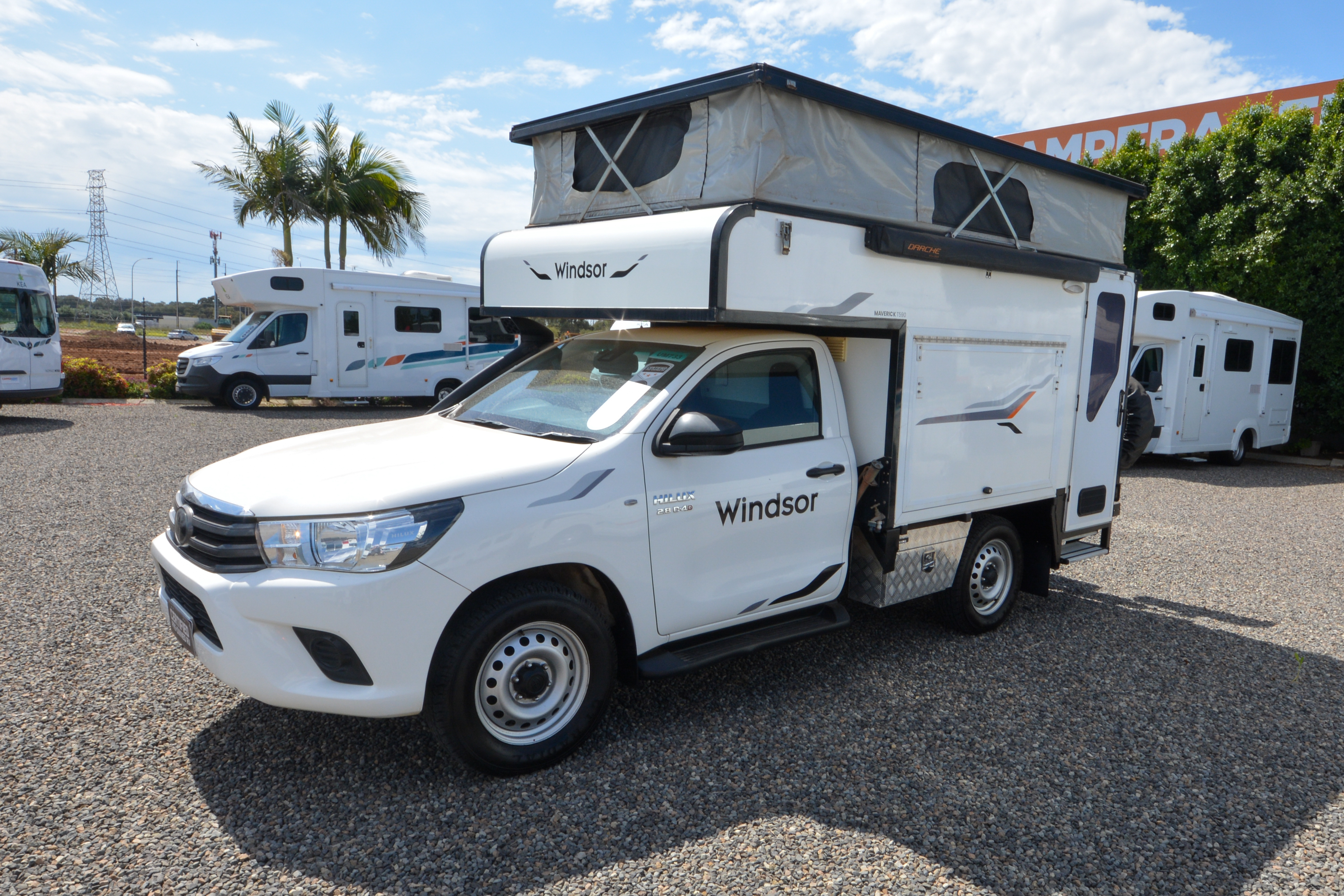 Carousel Popup Main - 2022 Windsor Maverick T590