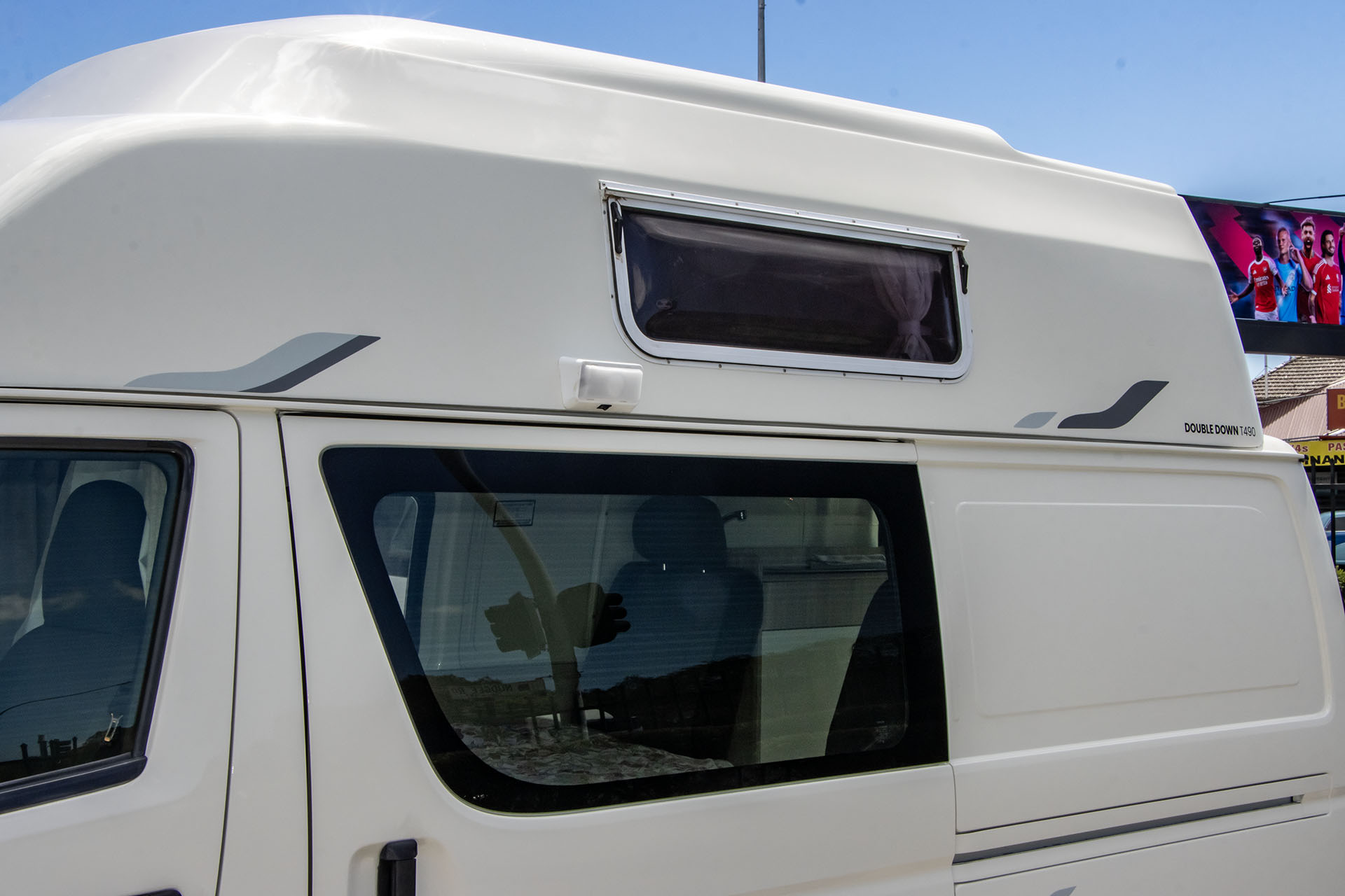 Carousel Popup Thumnails 11 - 2019 Windsor Double Down T490 Toyota 4 Berth
