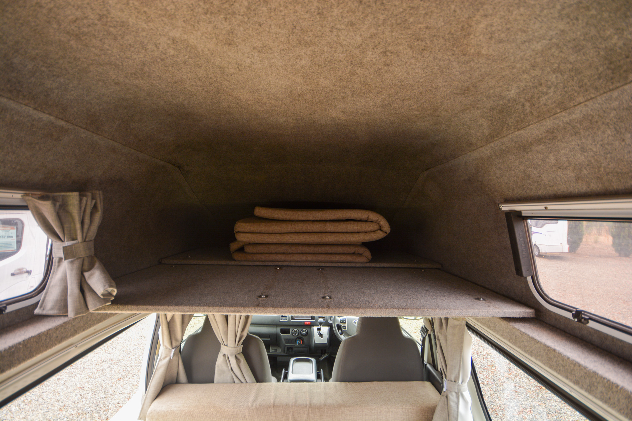 Carousel Popup Thumnails 16 - 2018 Talvor Endeavour Toyota HiAce 4 Berth