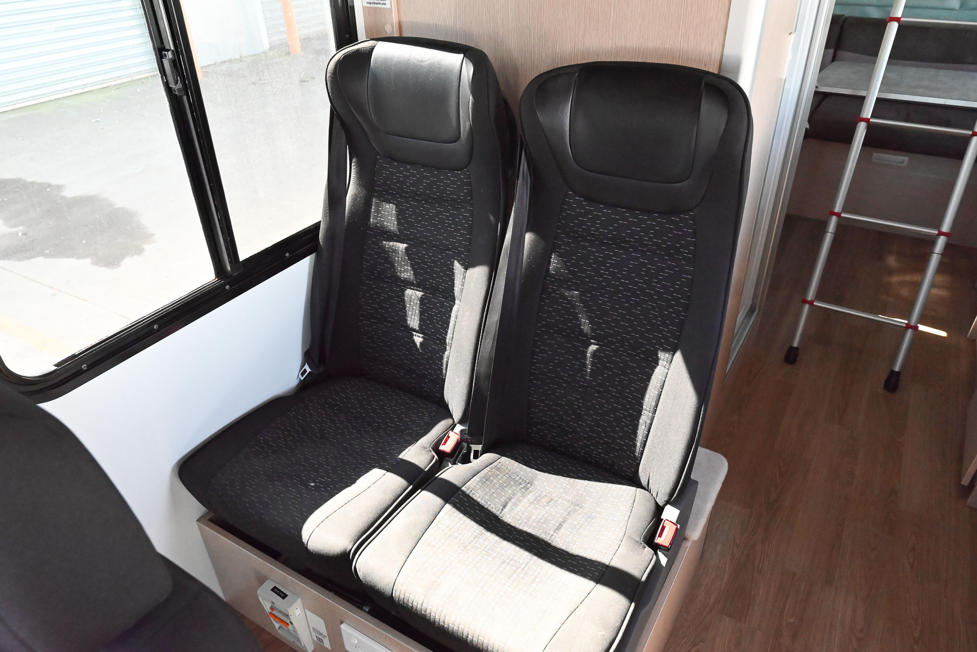 Carousel Popup Thumnails 19 - 2022 Kea Discovery M660 Mercedes 4 Berth