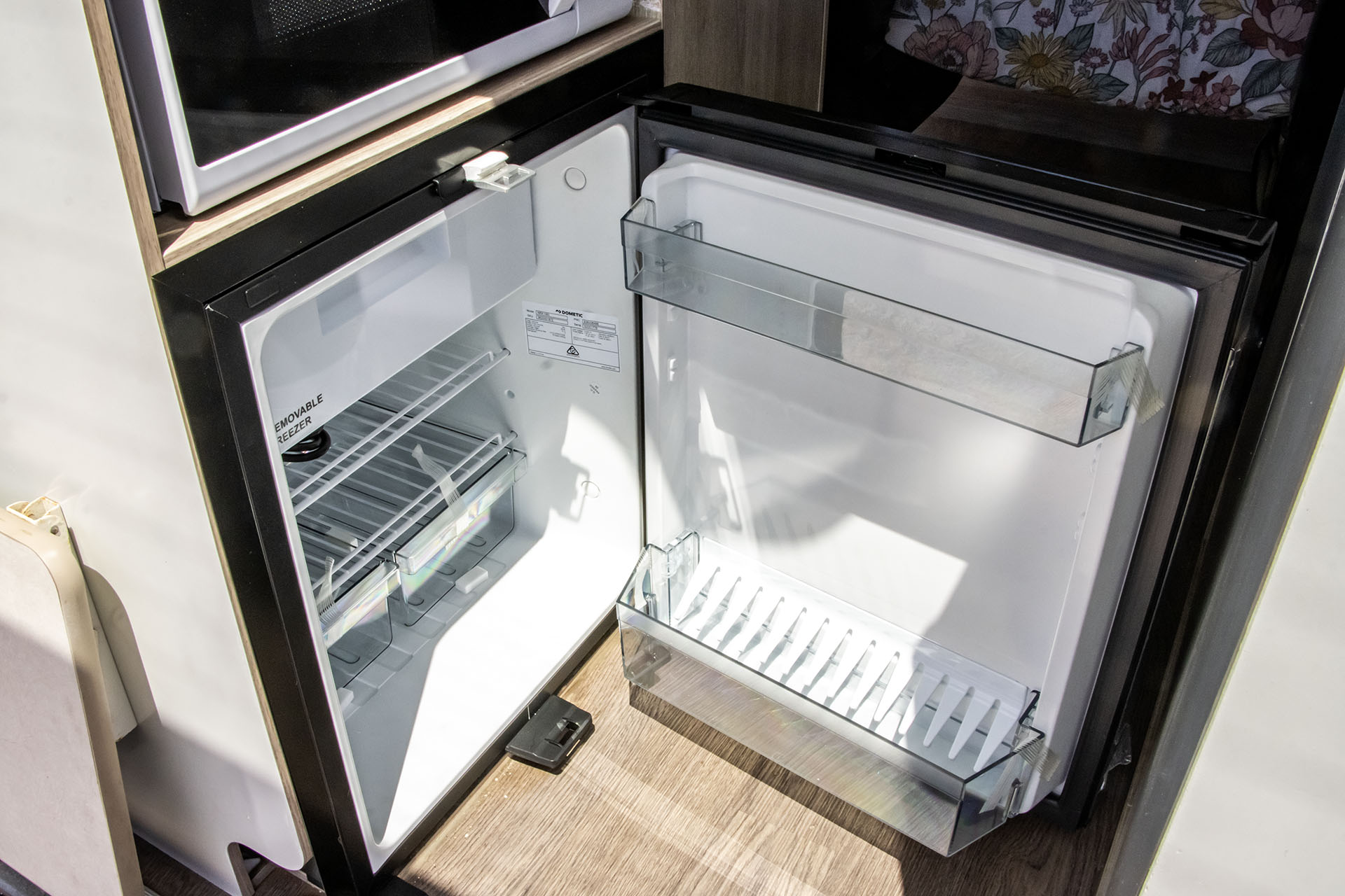 Carousel Popup Thumnails 30 - 2019 Windsor Double Down T490 Toyota 4 Berth