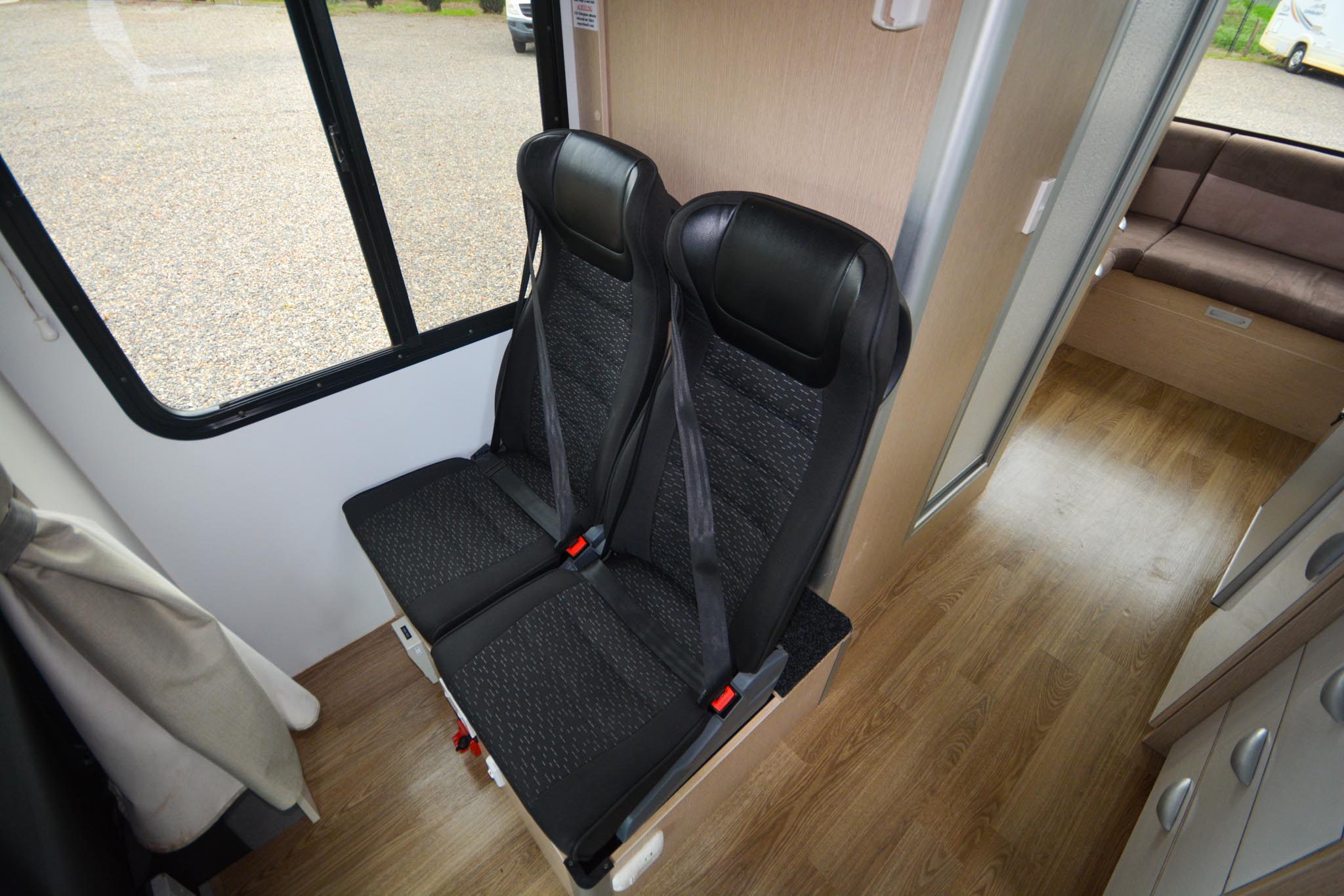 Carousel Popup Thumnails 23 - 2021 Kea Discovery M660 Mercedes 4 Berth