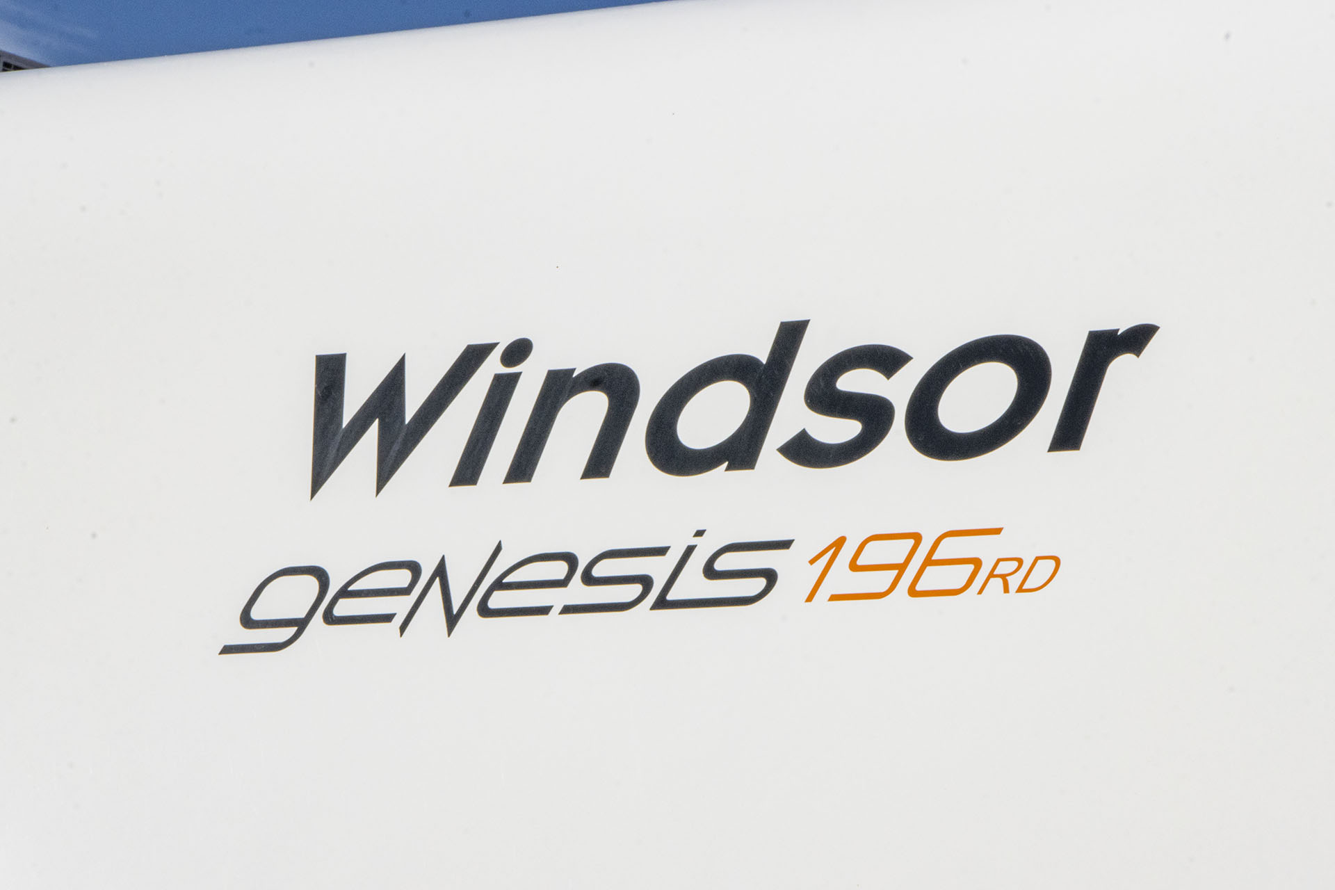 Carousel Popup Thumnails 12 - 2024 Windsor Genesis 196RD