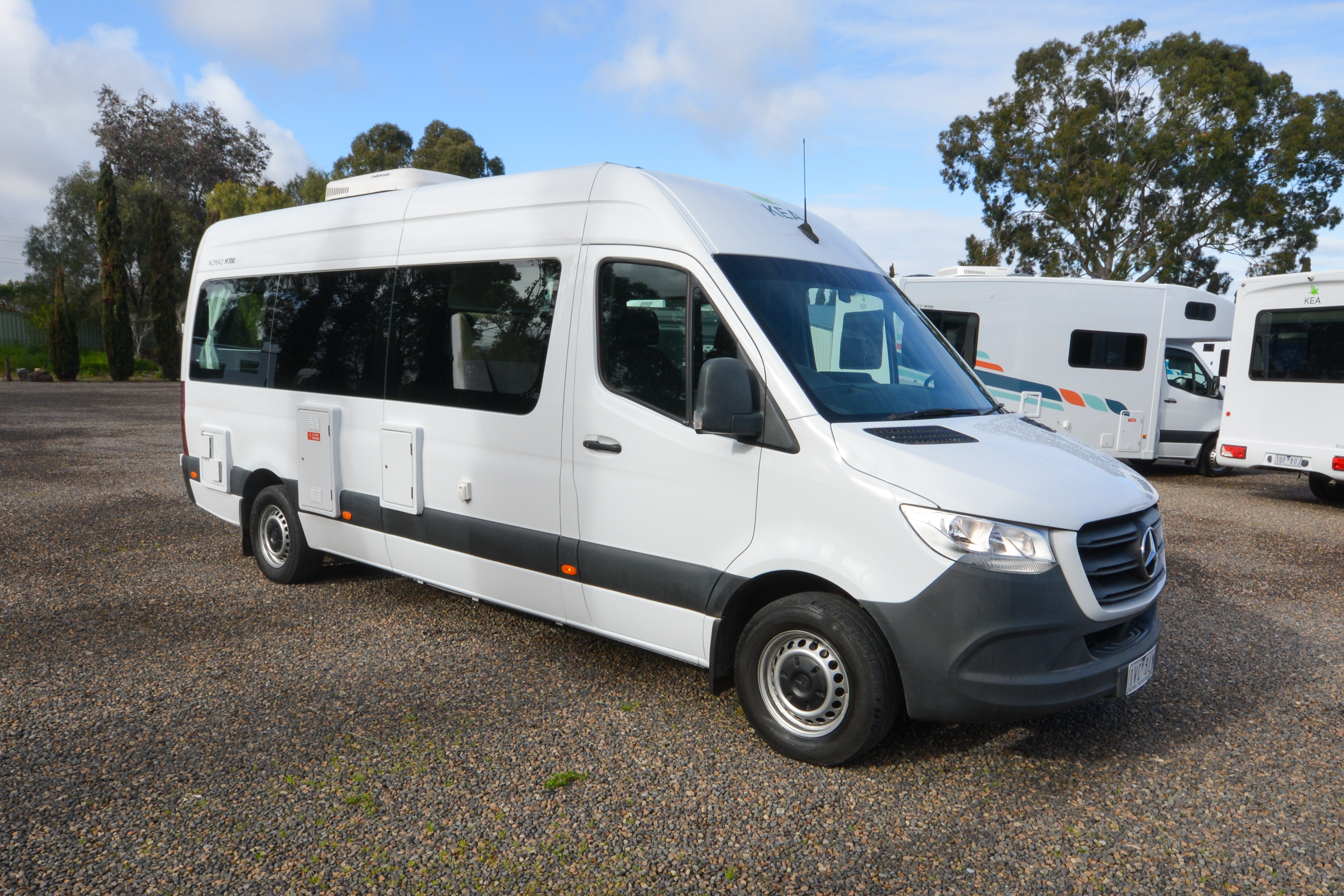 Carousel Popup Thumnails 3 - 2021 Kea Nomad M700 Mercedes 3 Berth