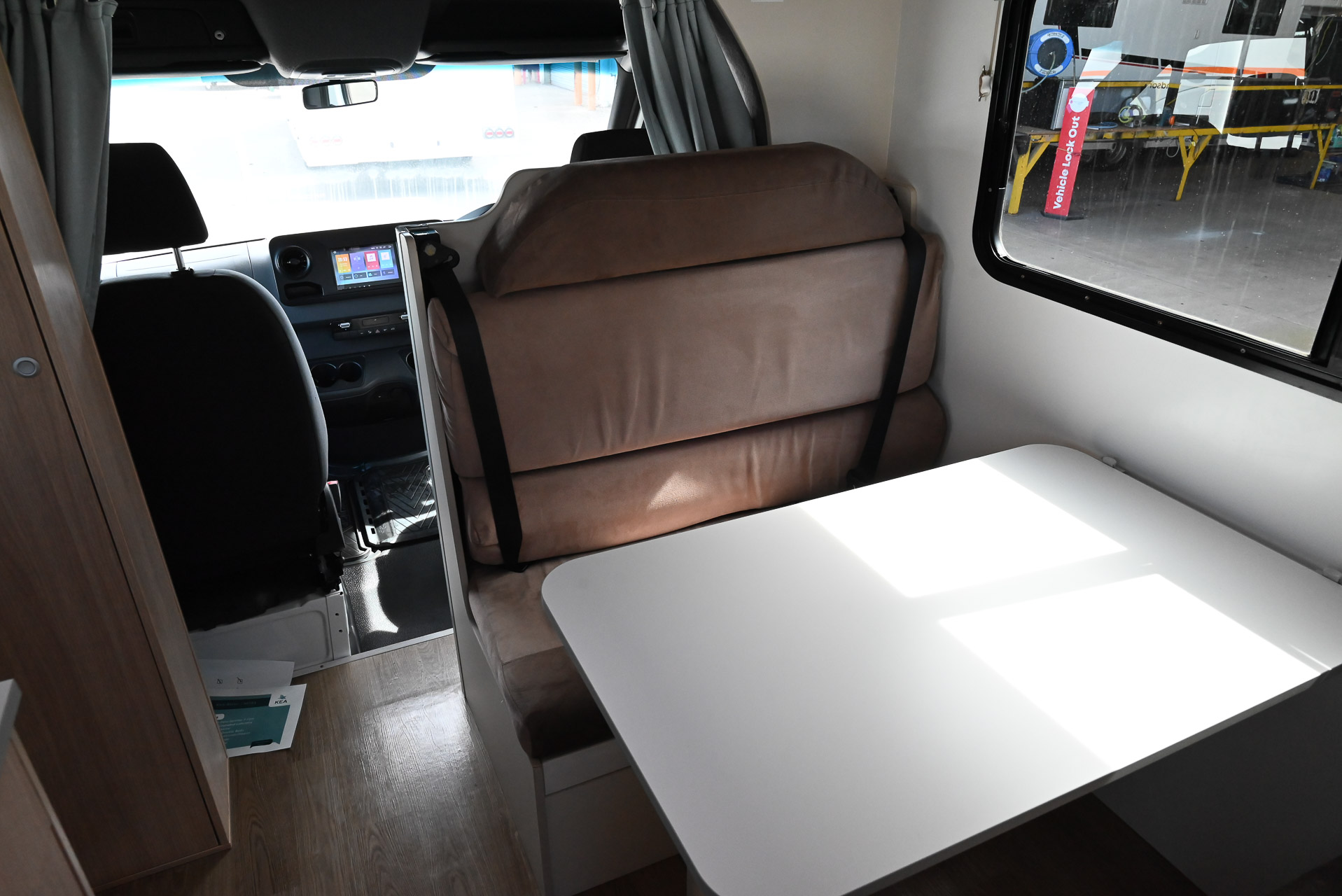 Carousel Popup Thumnails 20 - 2019 Kea River M721 Mercedes 6 Berth