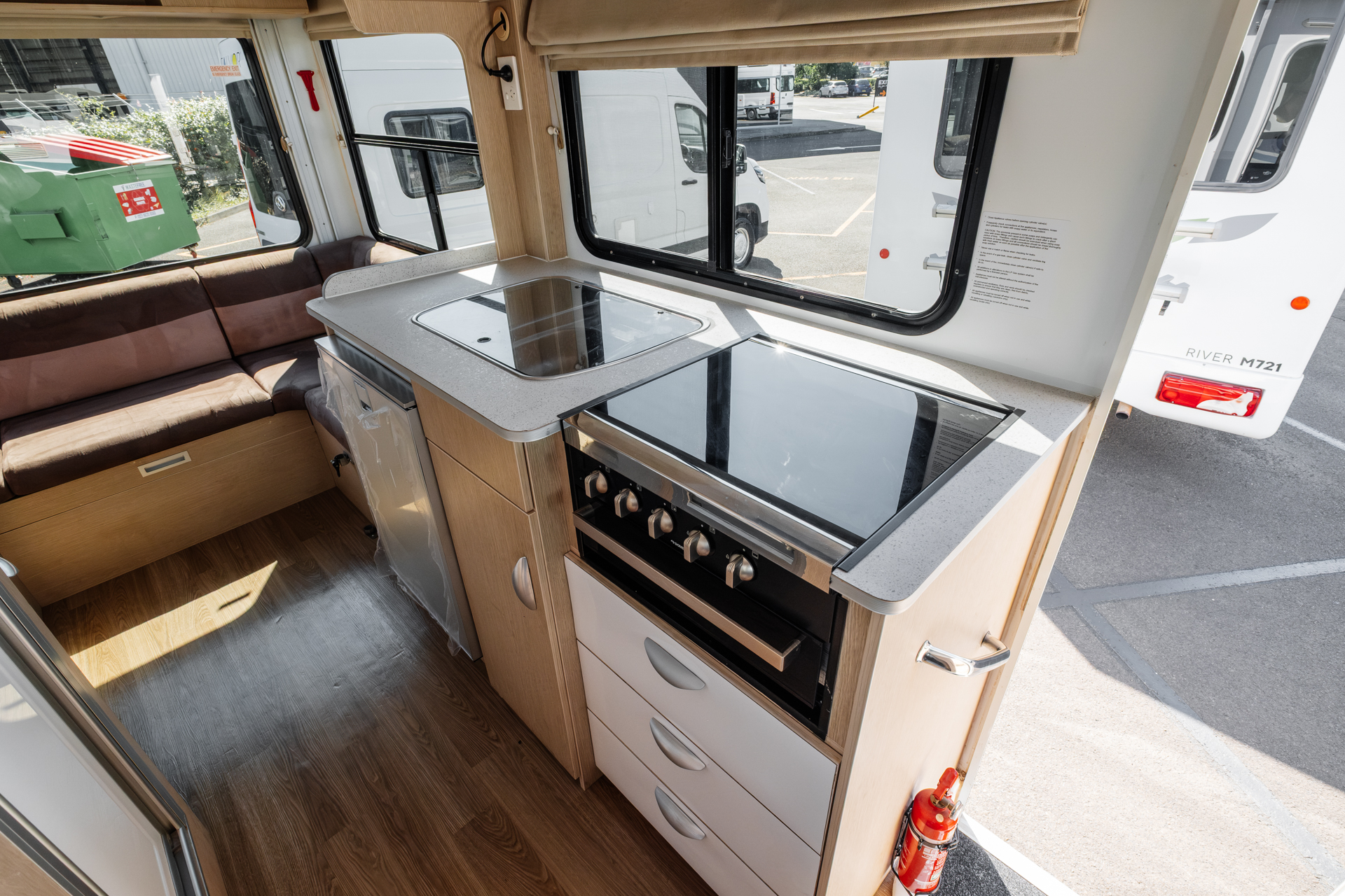 Carousel Popup Thumnails 25 - 2021 Kea Discovery M660 Mercedes 4 Berth