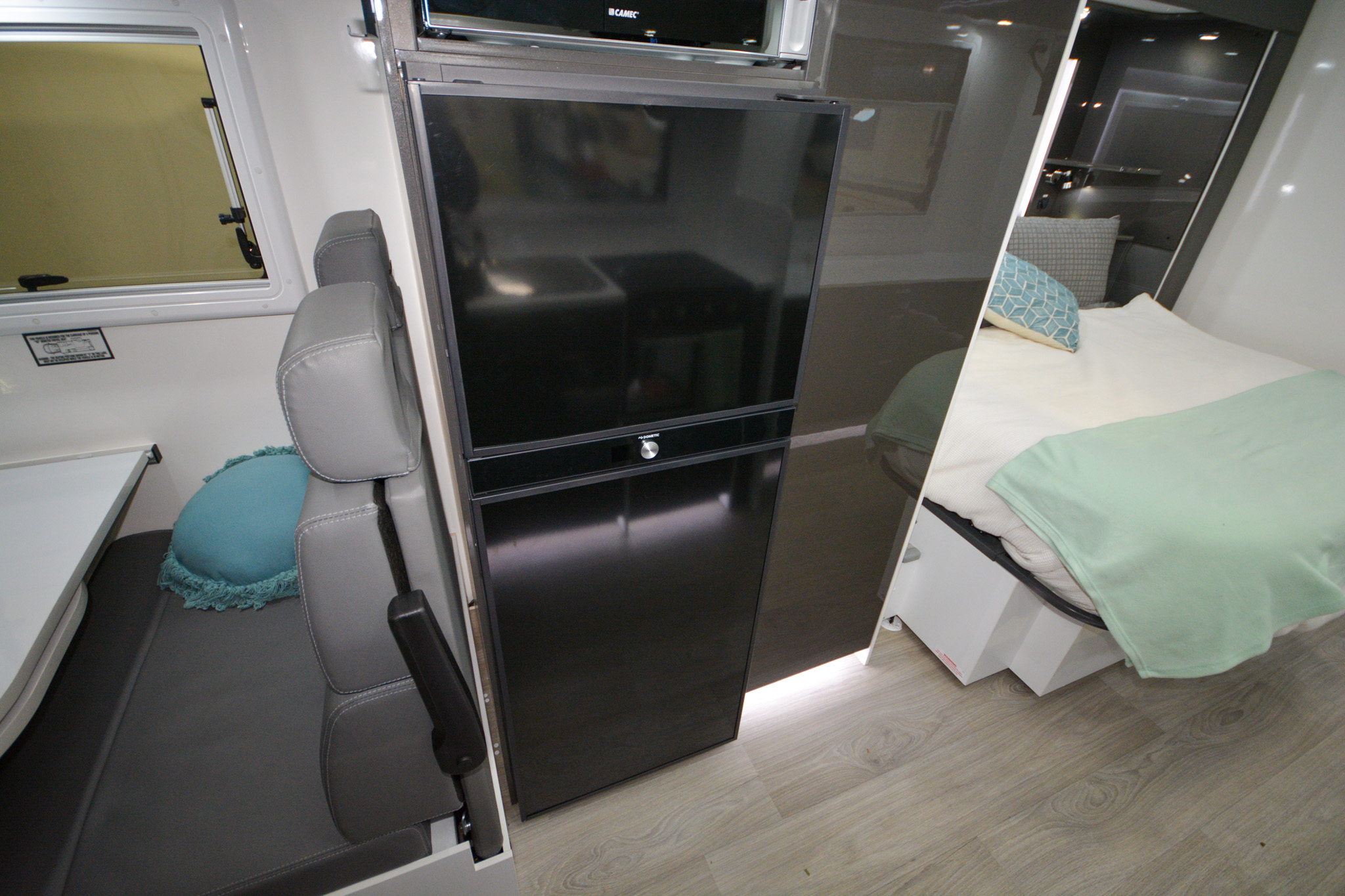 Carousel Popup Thumnails 29 - 2024 Windsor Simpson Fiat 4 Berth