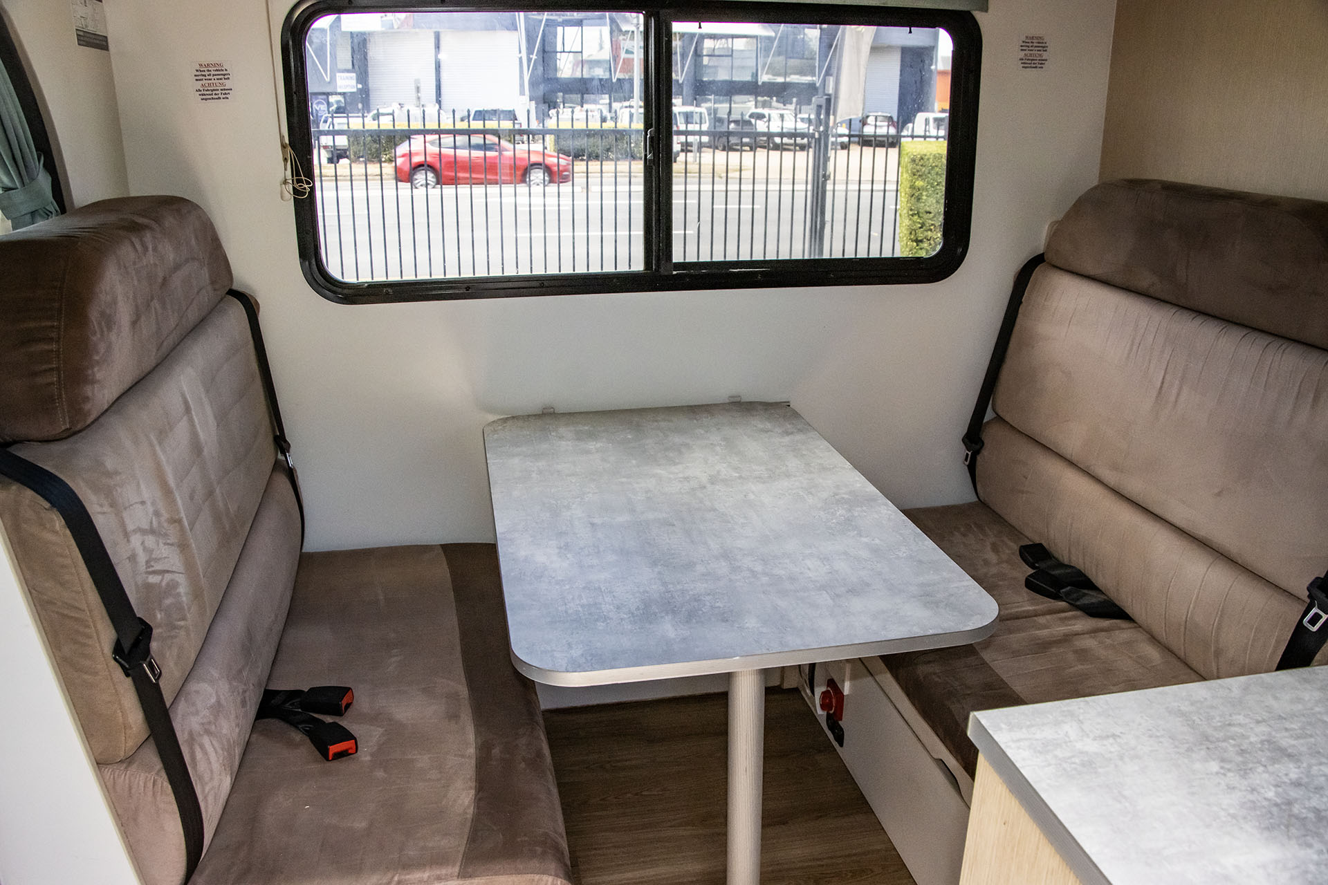 Carousel Popup Thumnails 22 - 2021 Windsor River Platinum M725 6 Berth