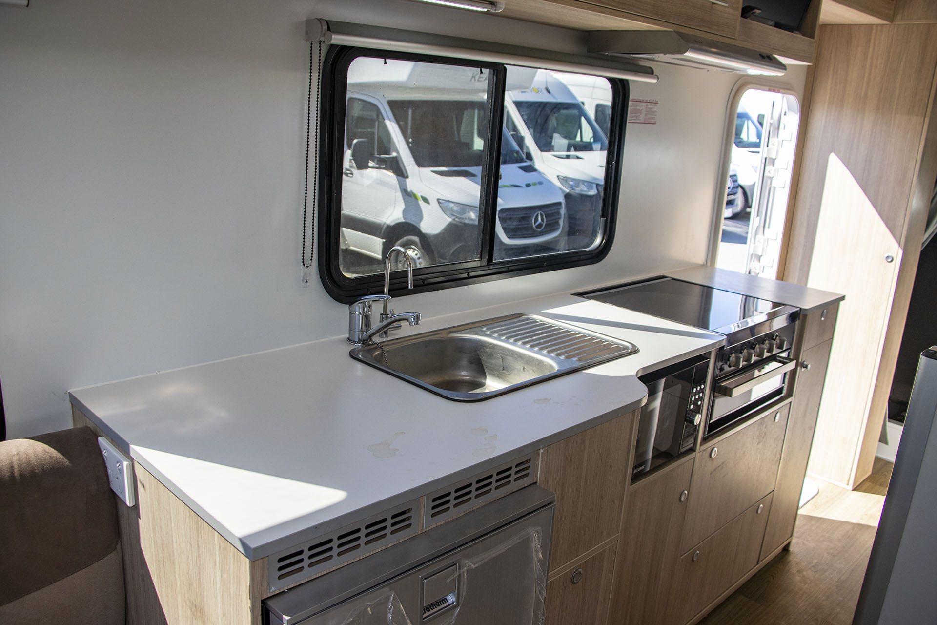 Carousel Popup Thumnails 25 - 2020 Kea River M721 Mercedes 6 Berth
